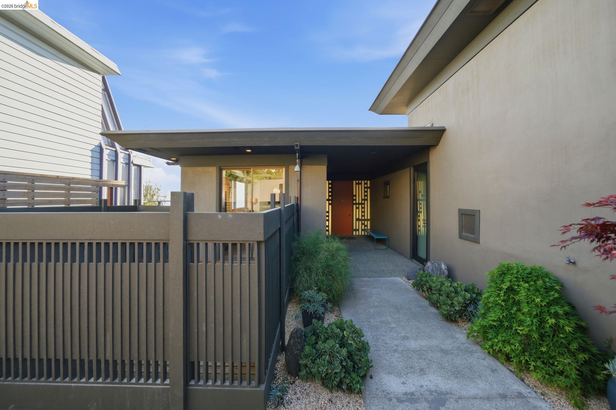 Detail Gallery Image 3 of 54 For 606 Grizzly Peak Boulevard, Berkeley,  CA 94708 - 4 Beds | 3 Baths