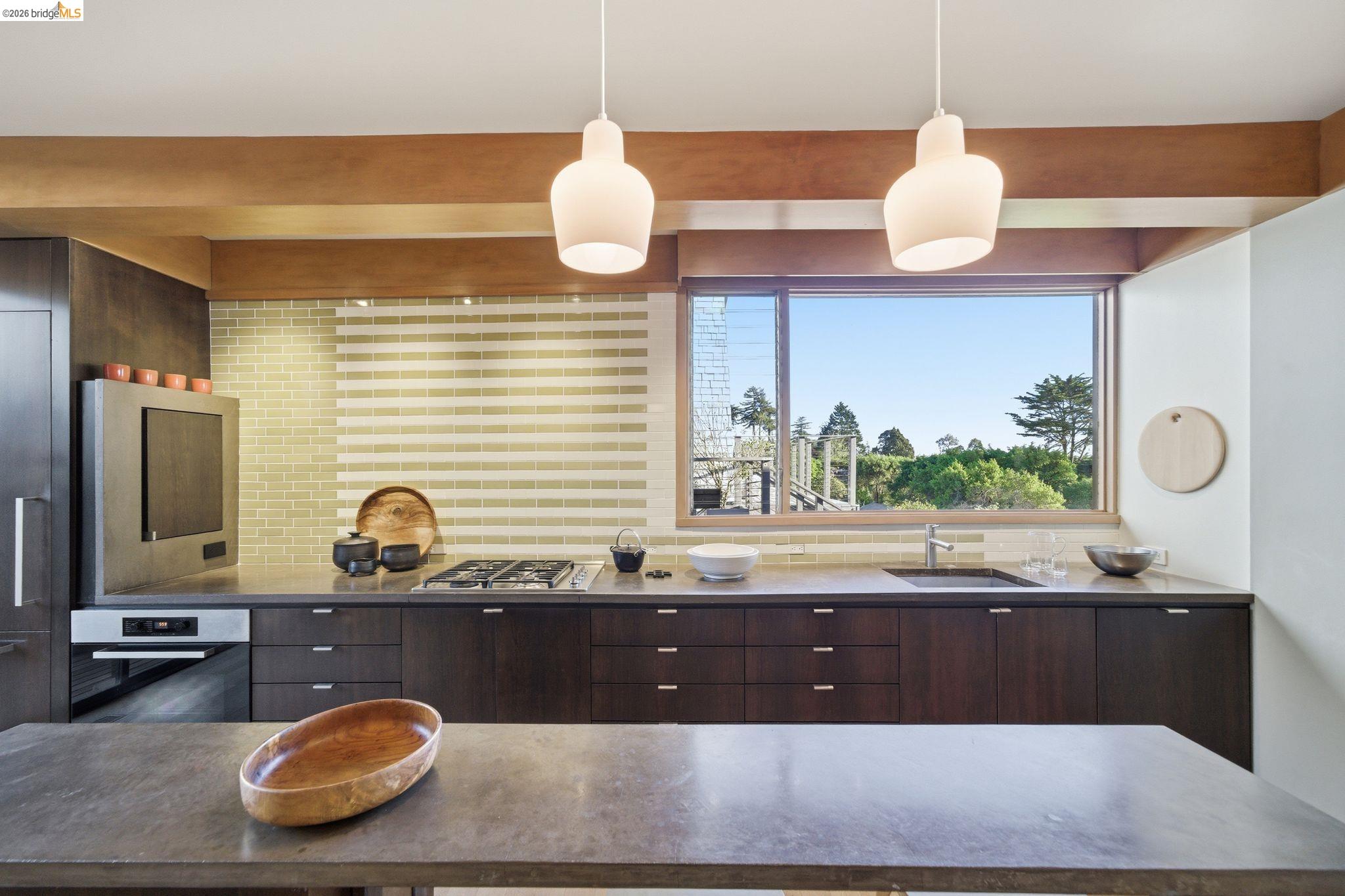 Detail Gallery Image 24 of 54 For 606 Grizzly Peak Boulevard, Berkeley,  CA 94708 - 4 Beds | 3 Baths