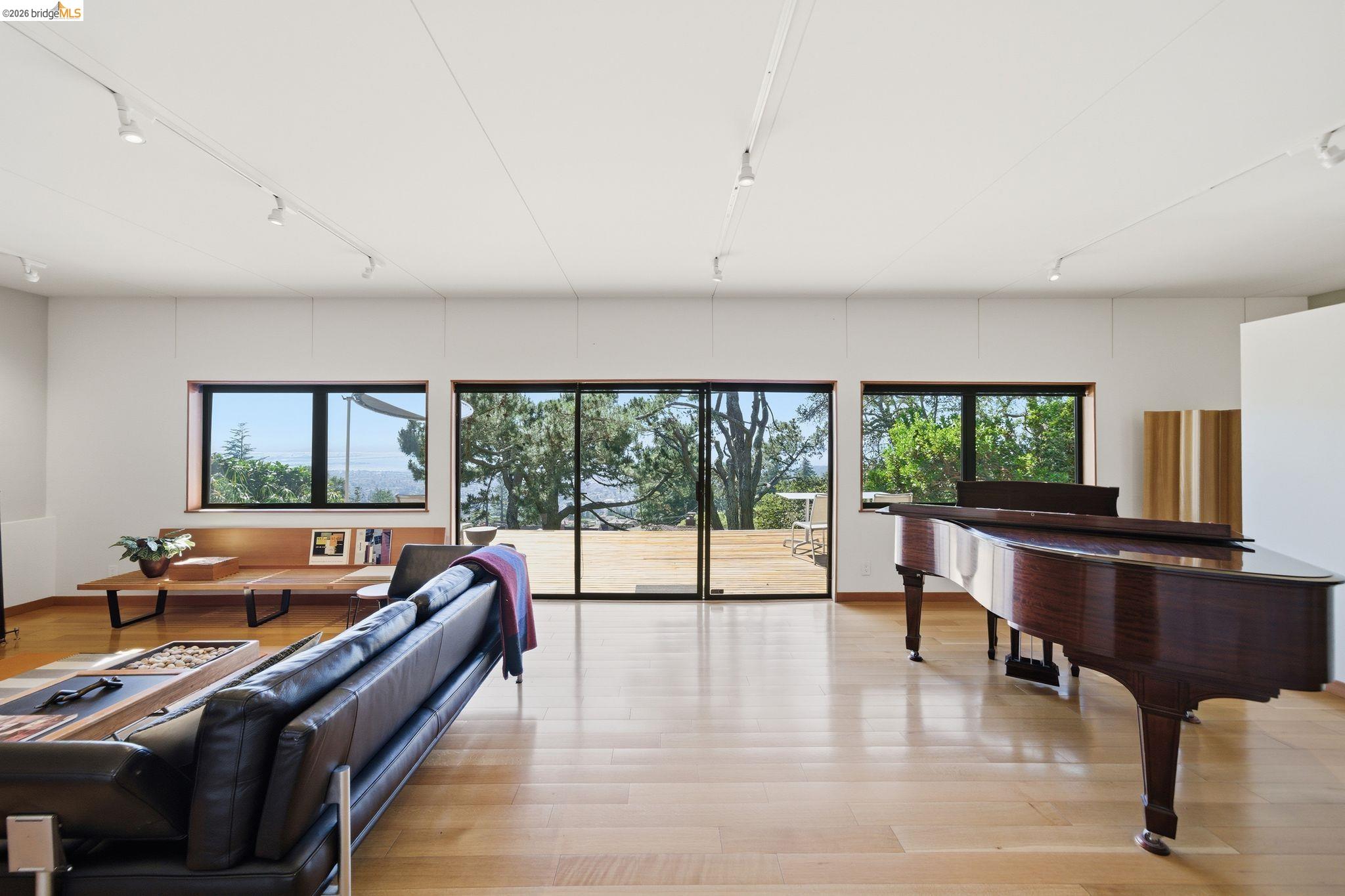 Detail Gallery Image 41 of 54 For 606 Grizzly Peak Boulevard, Berkeley,  CA 94708 - 4 Beds | 3 Baths