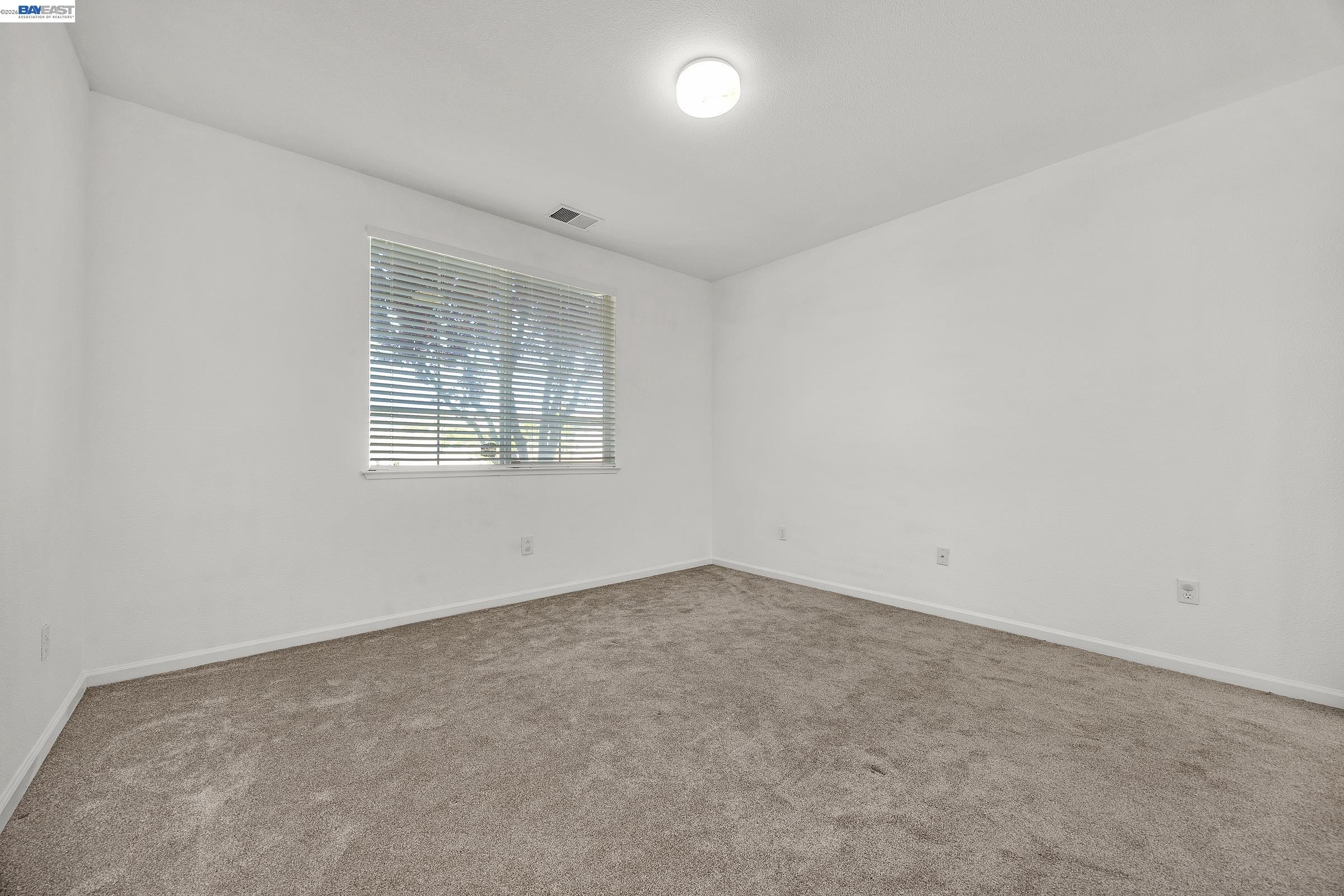 Detail Gallery Image 18 of 52 For 576 Herb White Way, Pittsburg,  CA 94565 - 4 Beds | 3 Baths