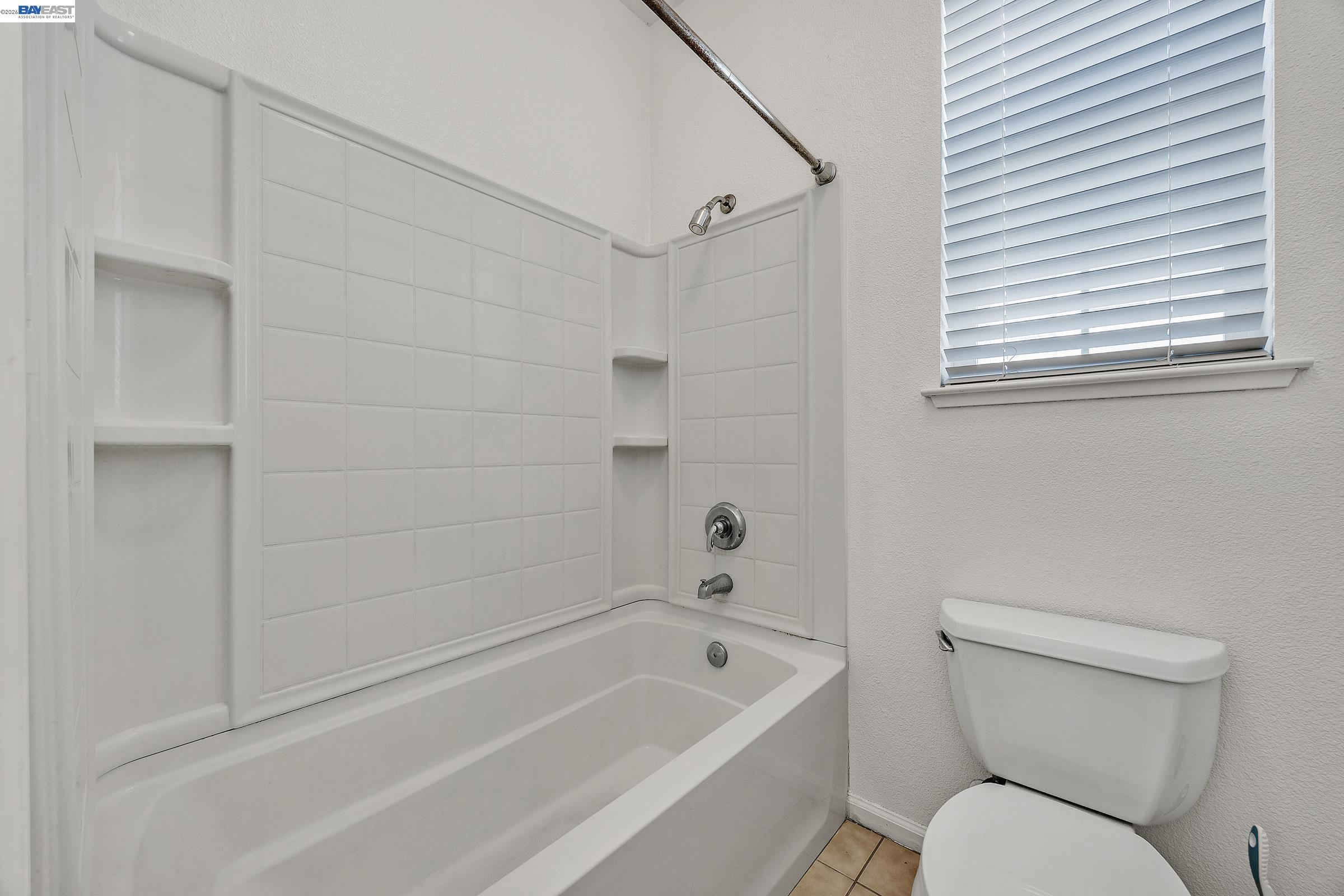 Detail Gallery Image 25 of 52 For 576 Herb White Way, Pittsburg,  CA 94565 - 4 Beds | 3 Baths