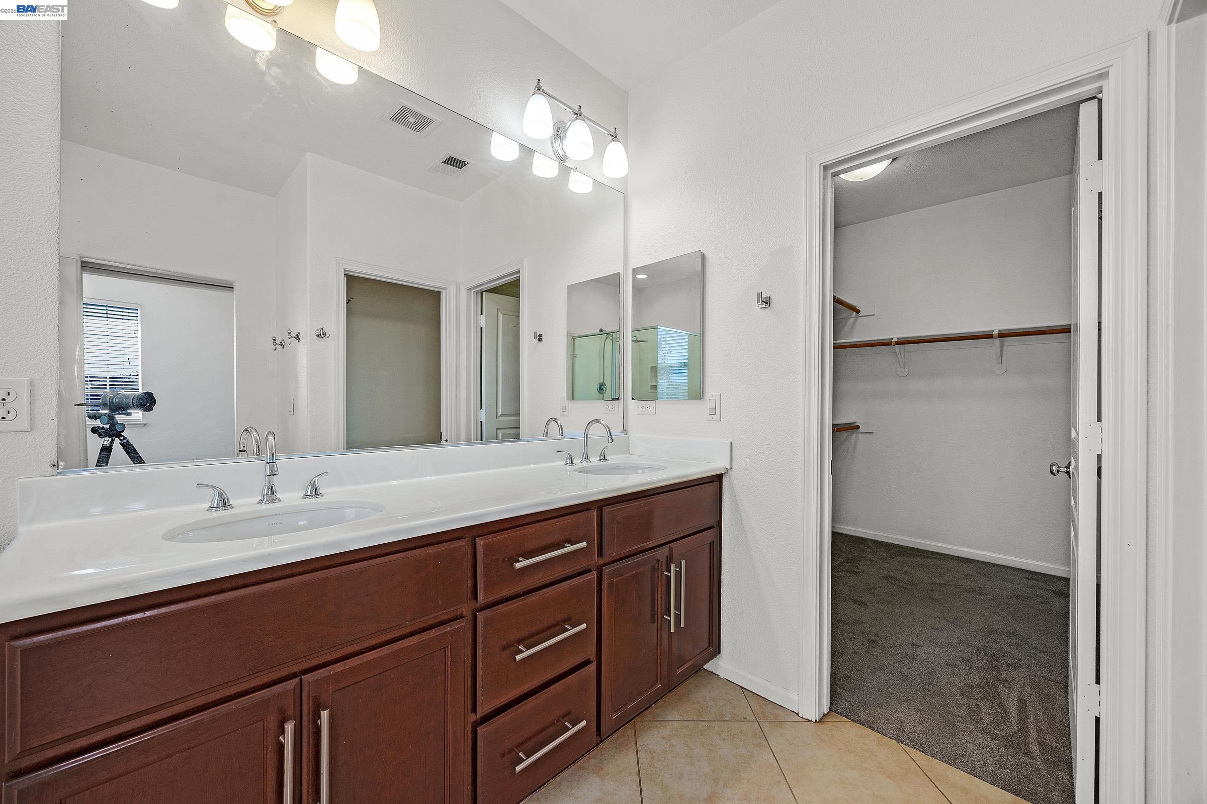 Detail Gallery Image 34 of 52 For 576 Herb White Way, Pittsburg,  CA 94565 - 4 Beds | 3 Baths