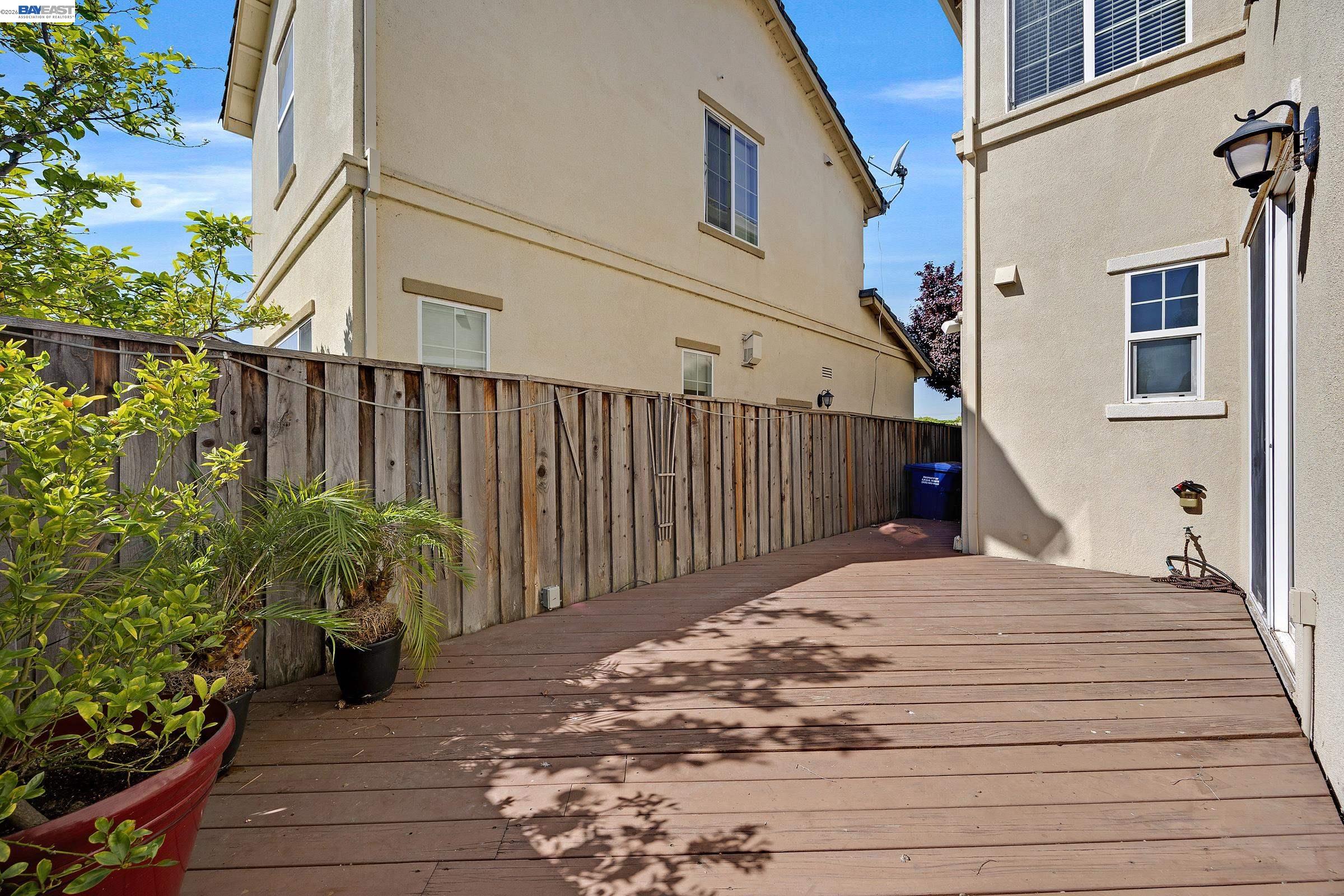 Detail Gallery Image 41 of 52 For 576 Herb White Way, Pittsburg,  CA 94565 - 4 Beds | 3 Baths