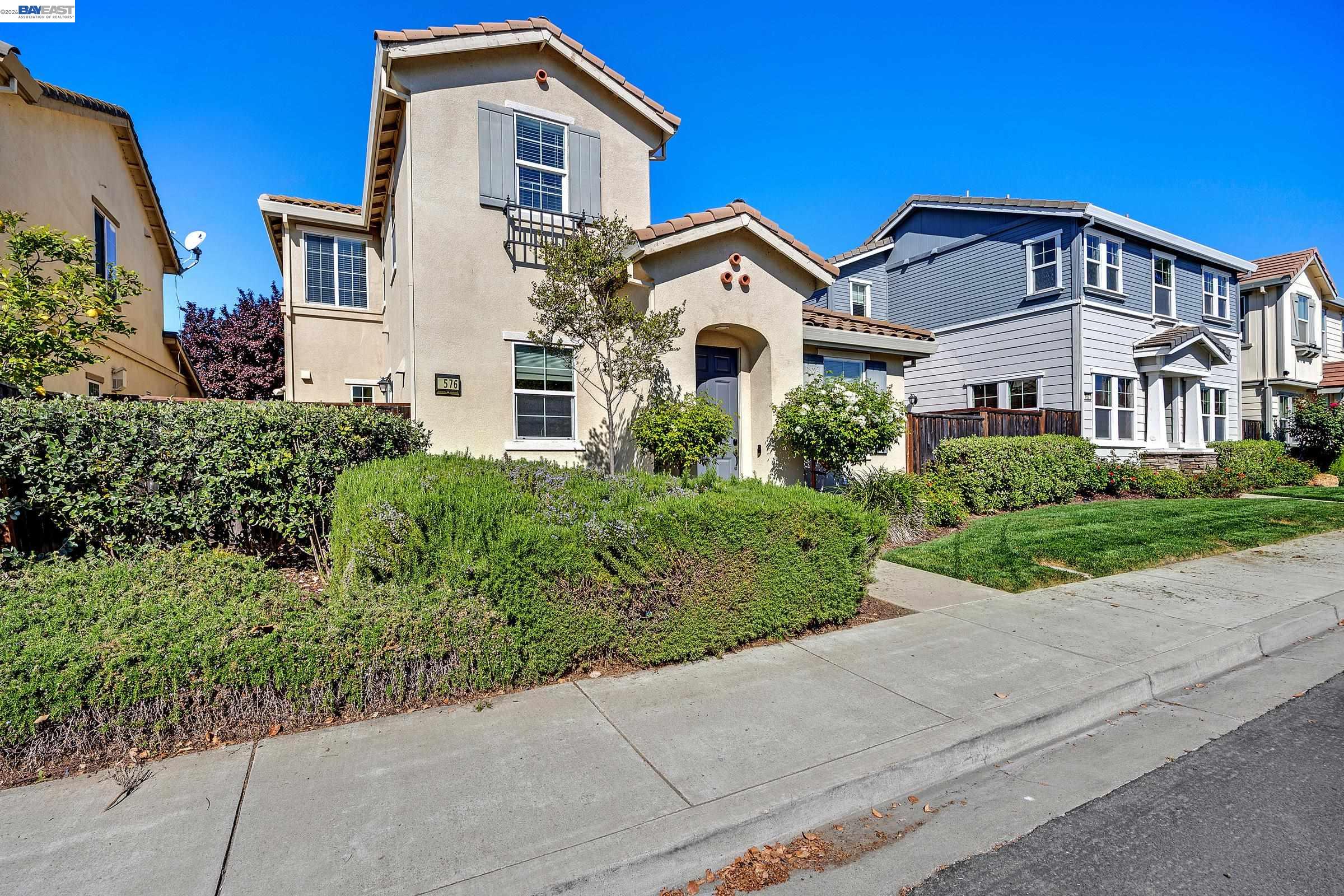 Detail Gallery Image 50 of 52 For 576 Herb White Way, Pittsburg,  CA 94565 - 4 Beds | 3 Baths