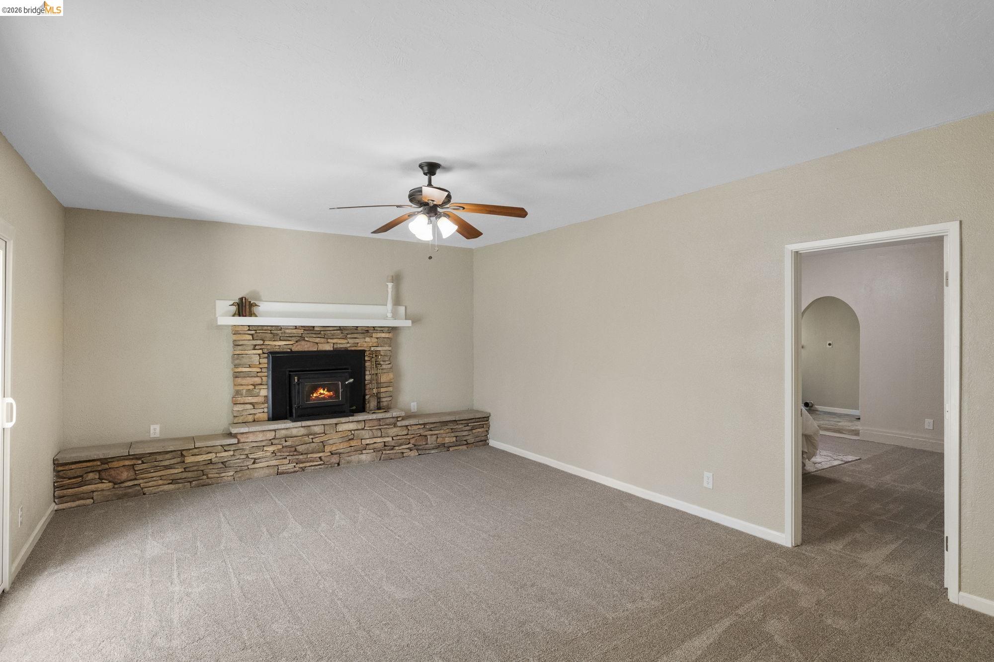 Detail Gallery Image 14 of 41 For 9721 Manzanita Way, Coulterville,  CA 95311 - 3 Beds | 2 Baths