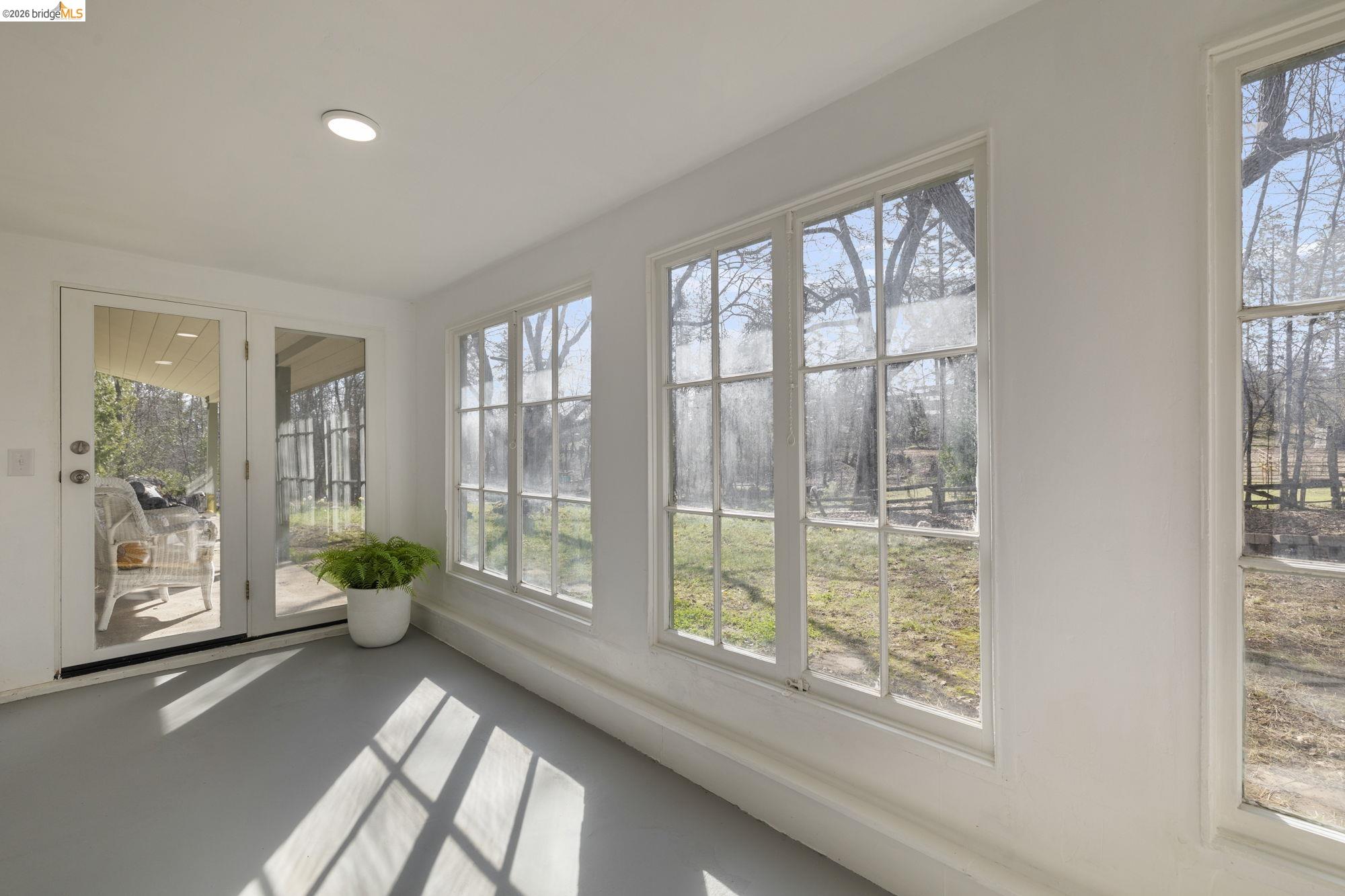 Detail Gallery Image 17 of 41 For 9721 Manzanita Way, Coulterville,  CA 95311 - 3 Beds | 2 Baths