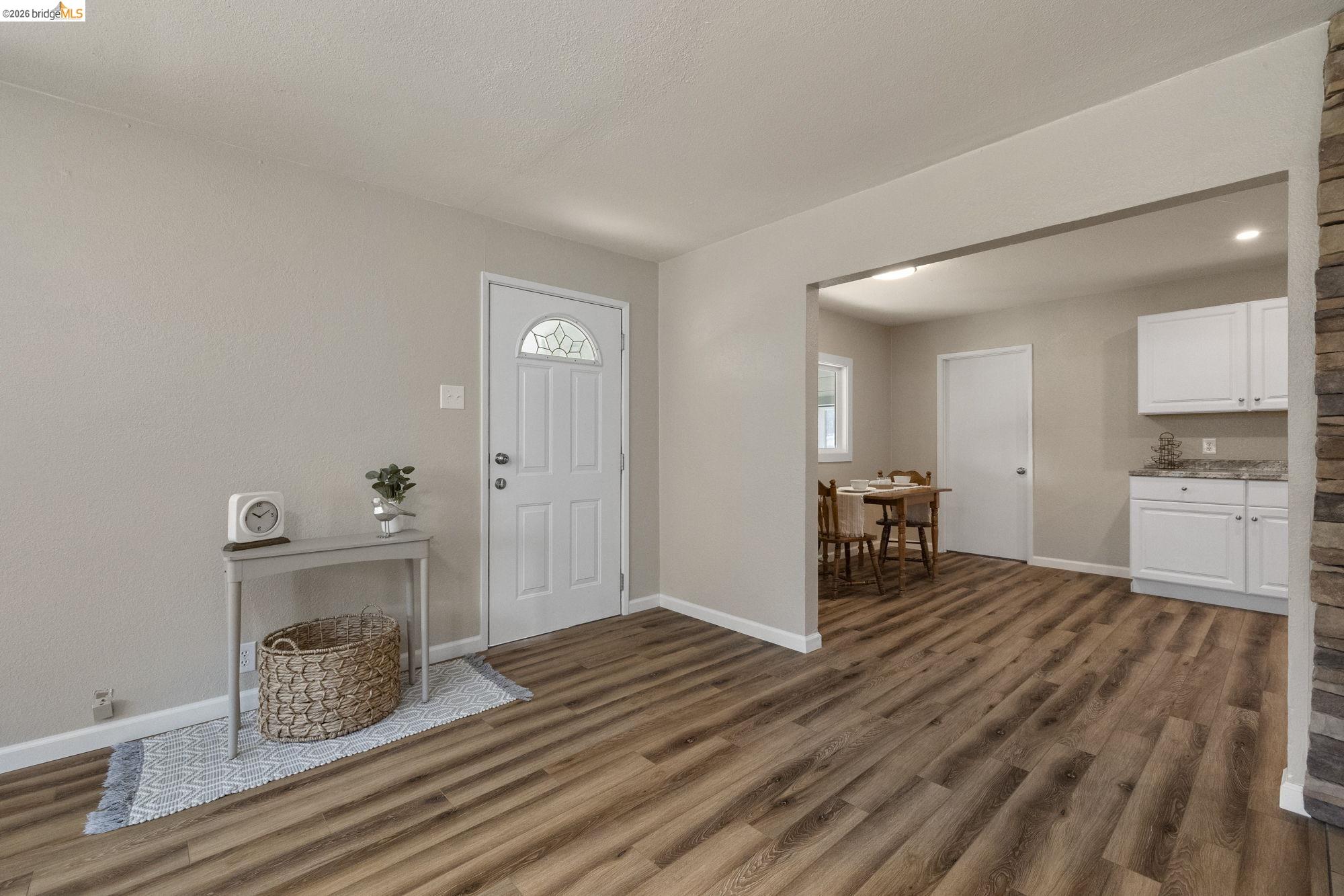 Detail Gallery Image 5 of 41 For 9721 Manzanita Way, Coulterville,  CA 95311 - 3 Beds | 2 Baths