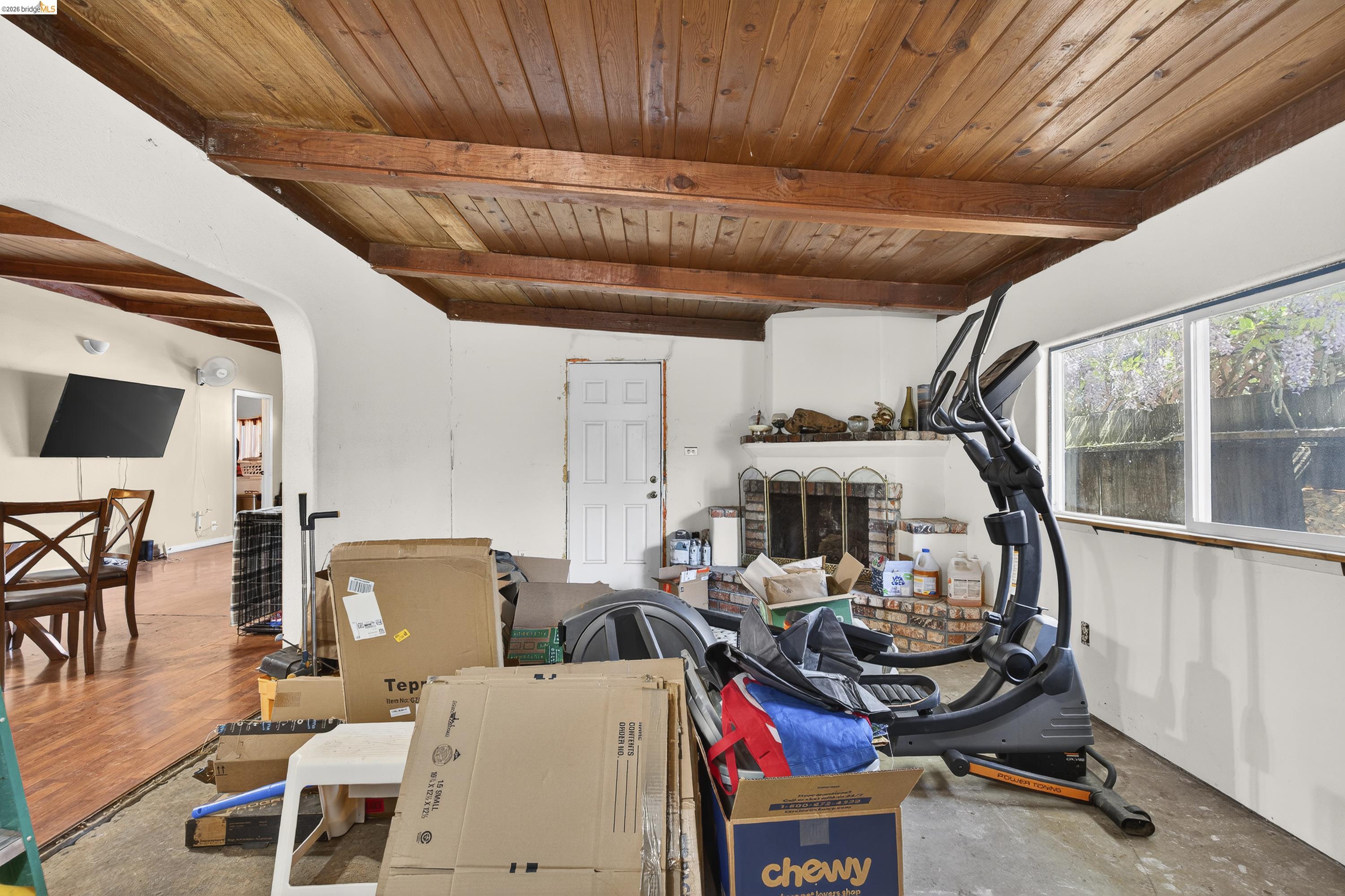 Detail Gallery Image 23 of 58 For 1050 Sierra Ave, Martinez,  CA 94553 - 3 Beds | 2 Baths