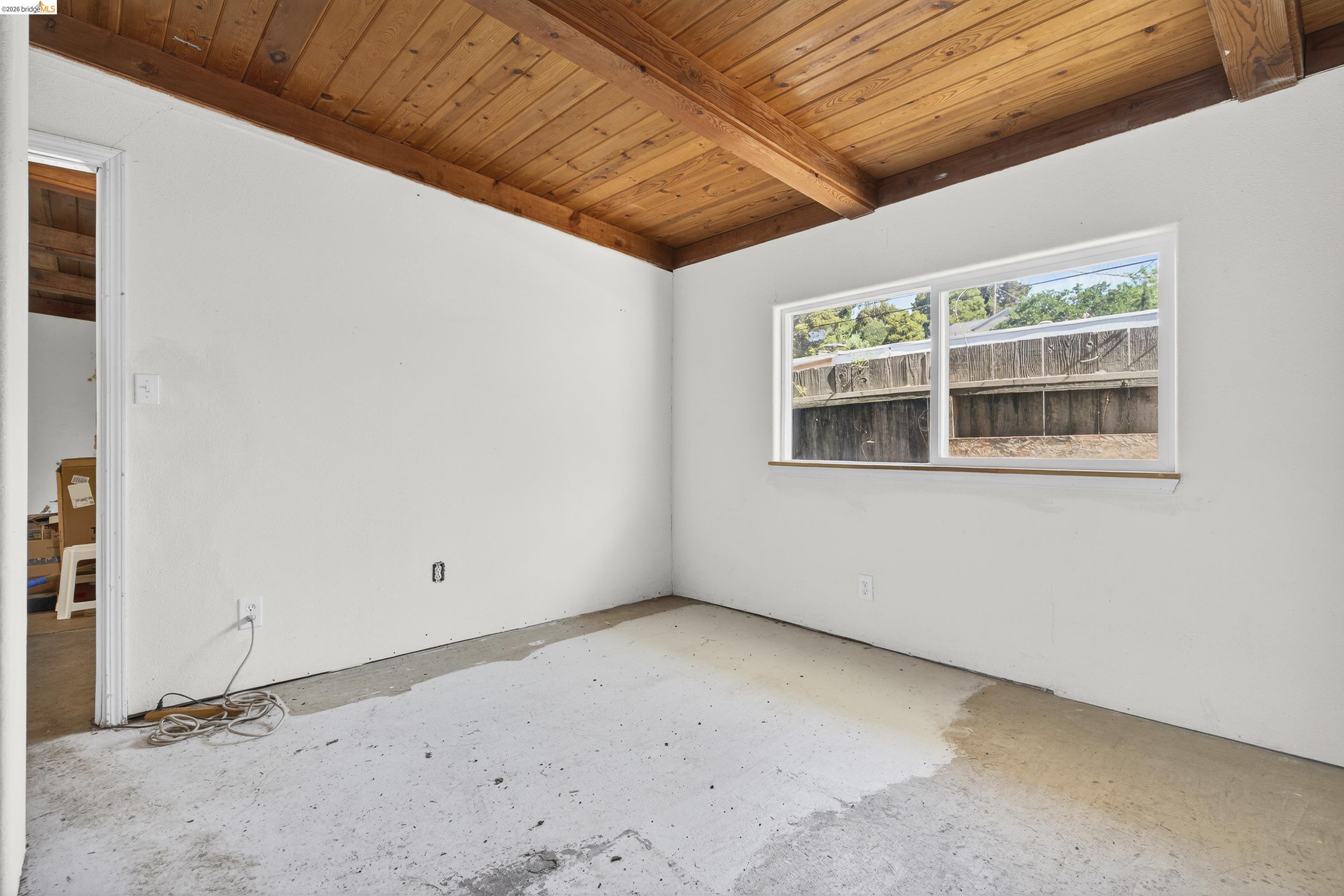 Detail Gallery Image 26 of 58 For 1050 Sierra Ave, Martinez,  CA 94553 - 3 Beds | 2 Baths