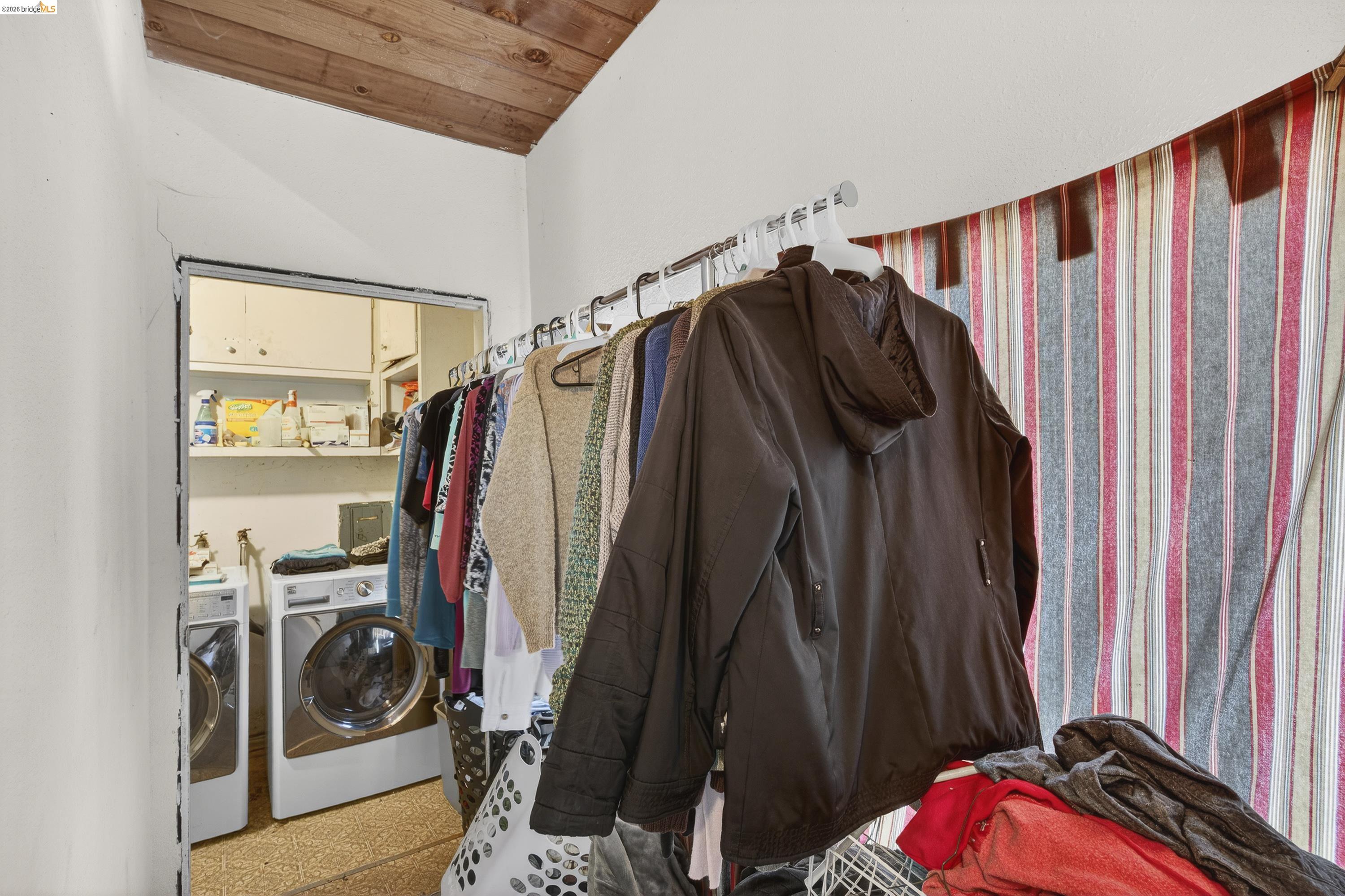 Detail Gallery Image 43 of 58 For 1050 Sierra Ave, Martinez,  CA 94553 - 3 Beds | 2 Baths