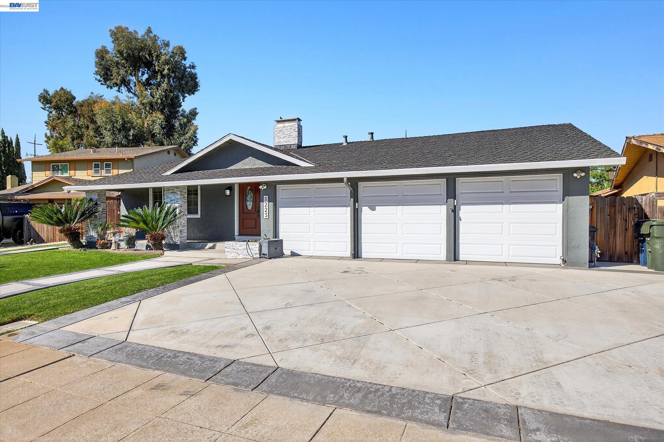 Detail Gallery Image 2 of 42 For 1223 Aberdeen Ave, Livermore,  CA 94550 - 4 Beds | 2 Baths