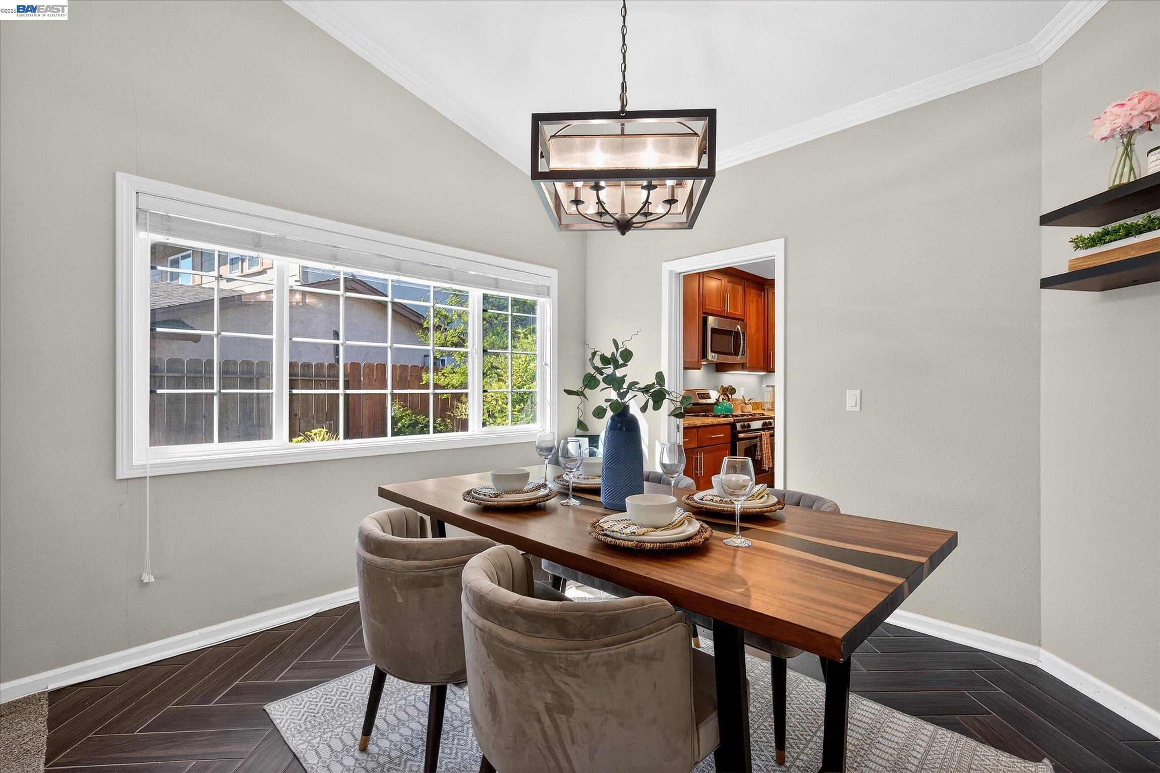 Detail Gallery Image 12 of 42 For 1223 Aberdeen Ave, Livermore,  CA 94550 - 4 Beds | 2 Baths