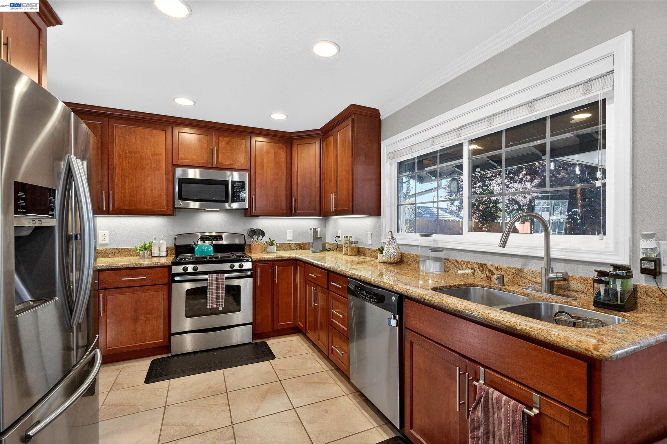 Detail Gallery Image 17 of 42 For 1223 Aberdeen Ave, Livermore,  CA 94550 - 4 Beds | 2 Baths