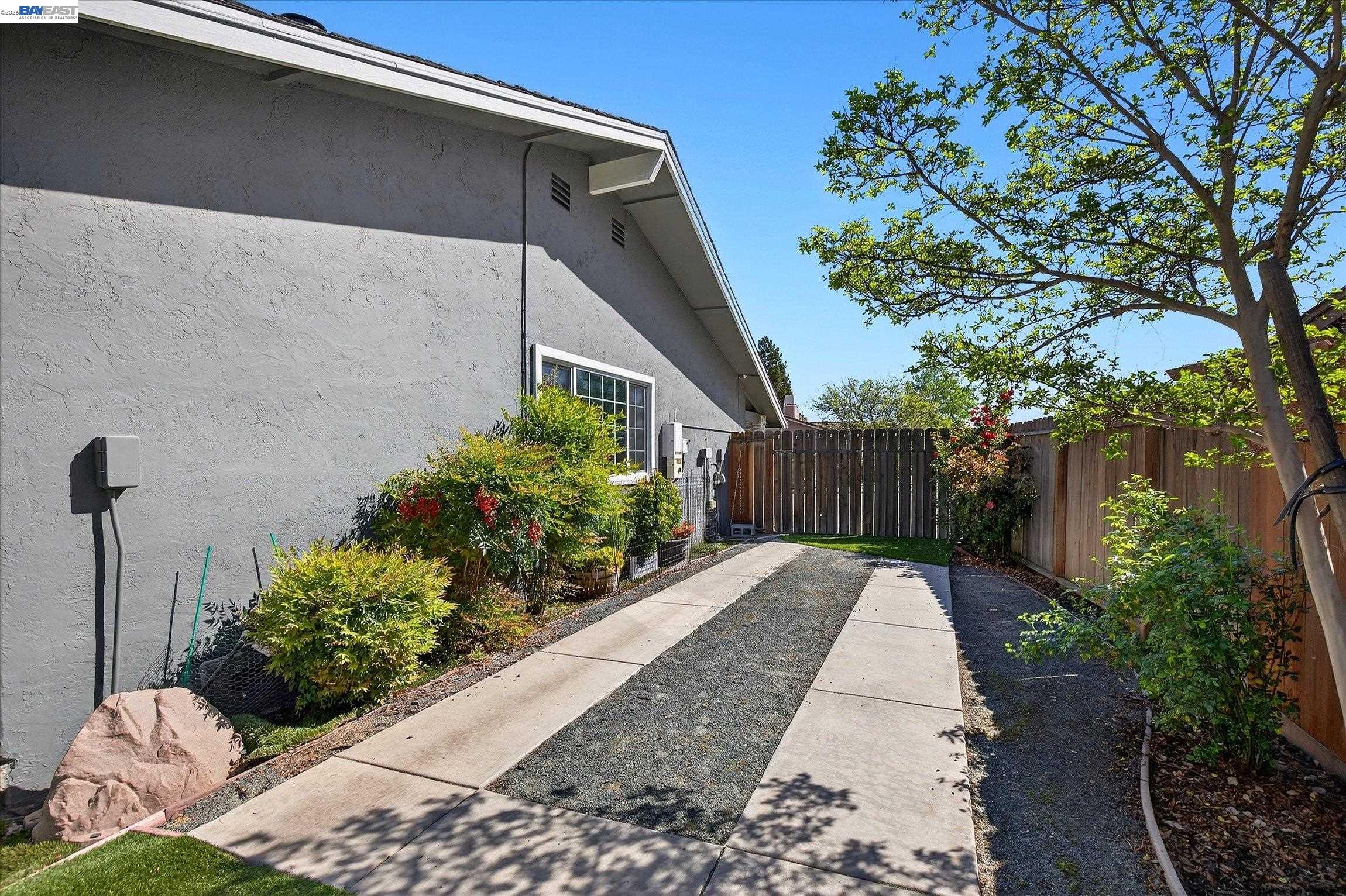 Detail Gallery Image 40 of 42 For 1223 Aberdeen Ave, Livermore,  CA 94550 - 4 Beds | 2 Baths