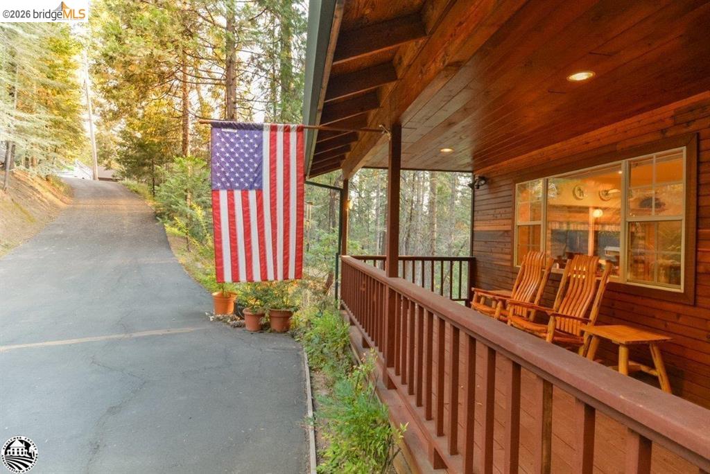 Detail Gallery Image 3 of 50 For 23820 Pine Lake Dr, Twain Harte,  CA 95383 - 4 Beds | 2/1 Baths