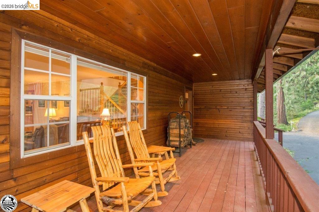 Detail Gallery Image 4 of 50 For 23820 Pine Lake Dr, Twain Harte,  CA 95383 - 4 Beds | 2/1 Baths