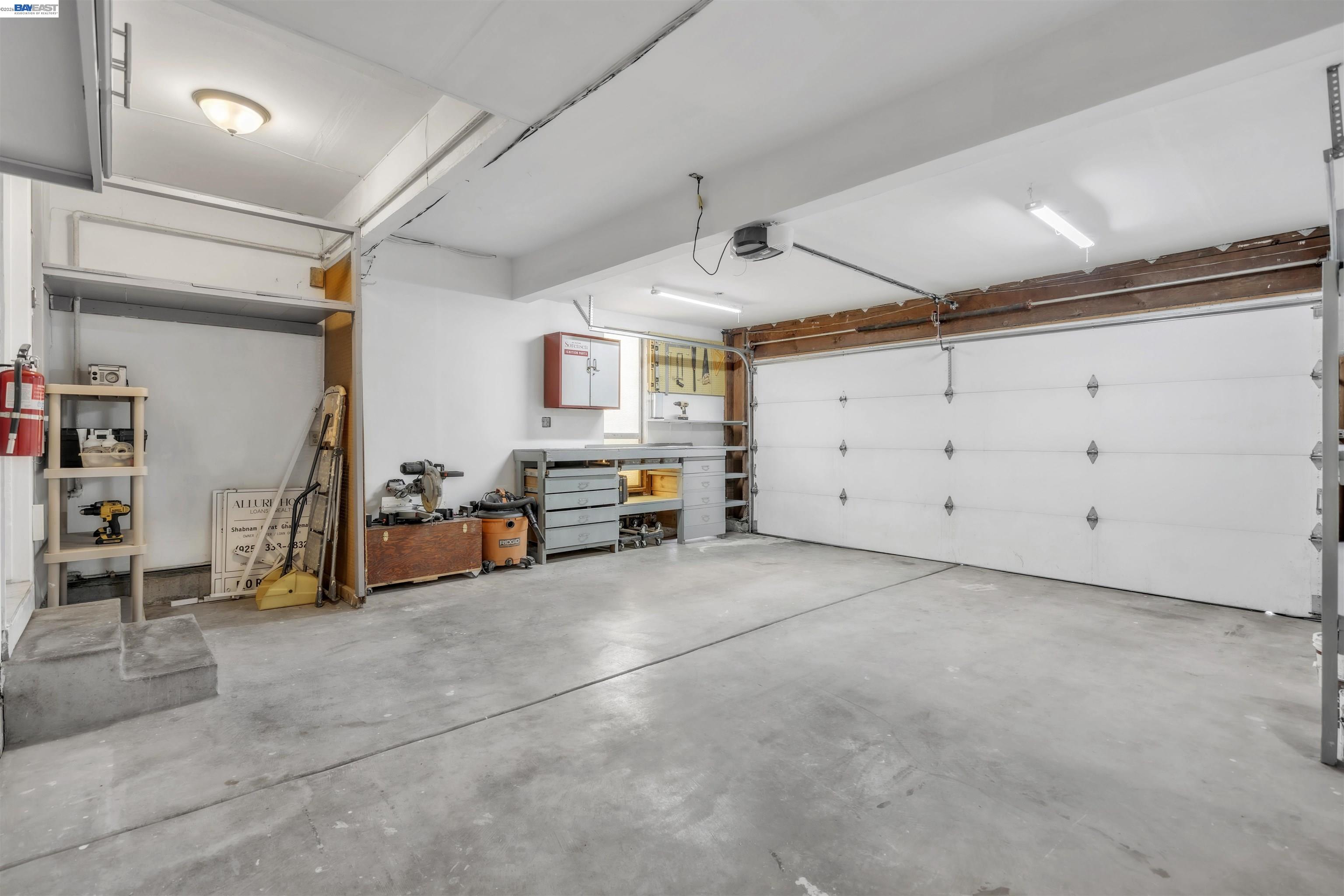 Detail Gallery Image 17 of 44 For 2380 Cabrillo Dr, Hayward,  CA 94545 - 4 Beds | 2/1 Baths