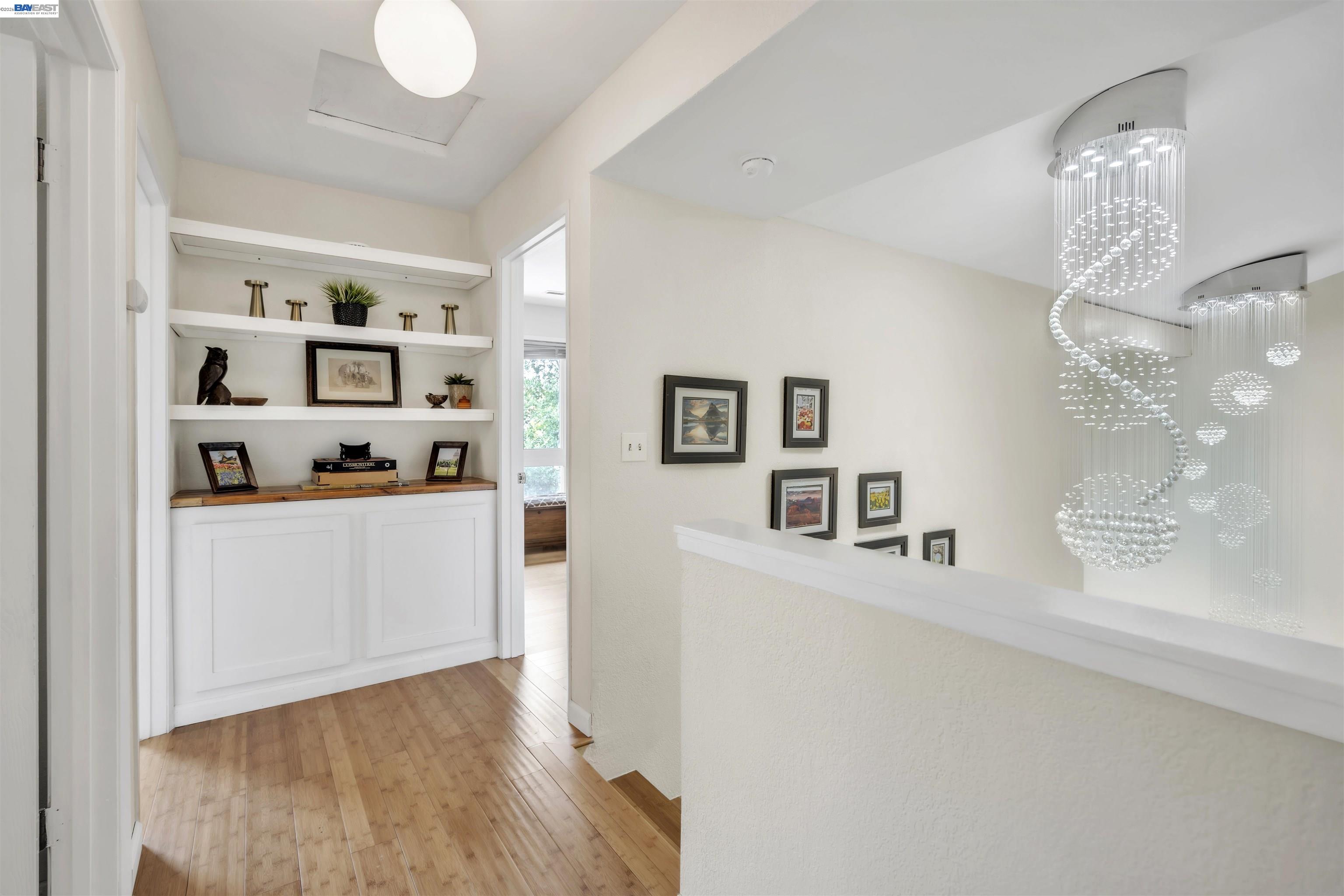 Detail Gallery Image 18 of 44 For 2380 Cabrillo Dr, Hayward,  CA 94545 - 4 Beds | 2/1 Baths