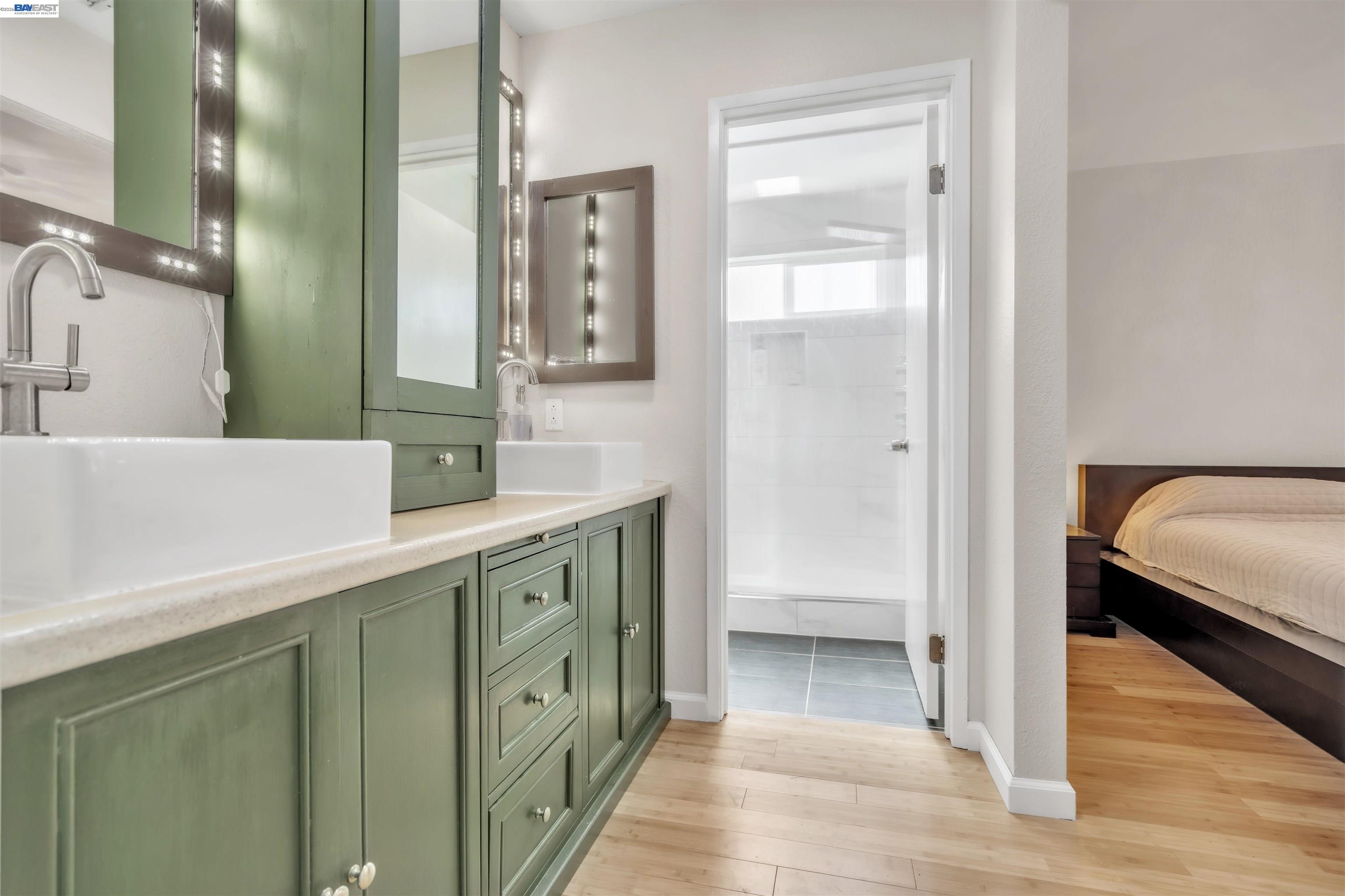 Detail Gallery Image 24 of 44 For 2380 Cabrillo Dr, Hayward,  CA 94545 - 4 Beds | 2/1 Baths