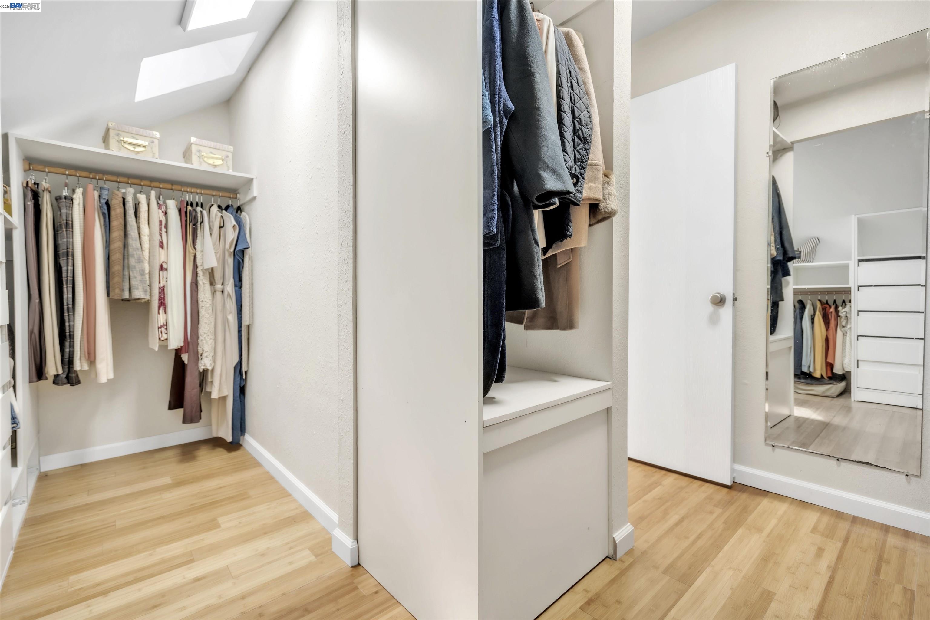 Detail Gallery Image 25 of 44 For 2380 Cabrillo Dr, Hayward,  CA 94545 - 4 Beds | 2/1 Baths