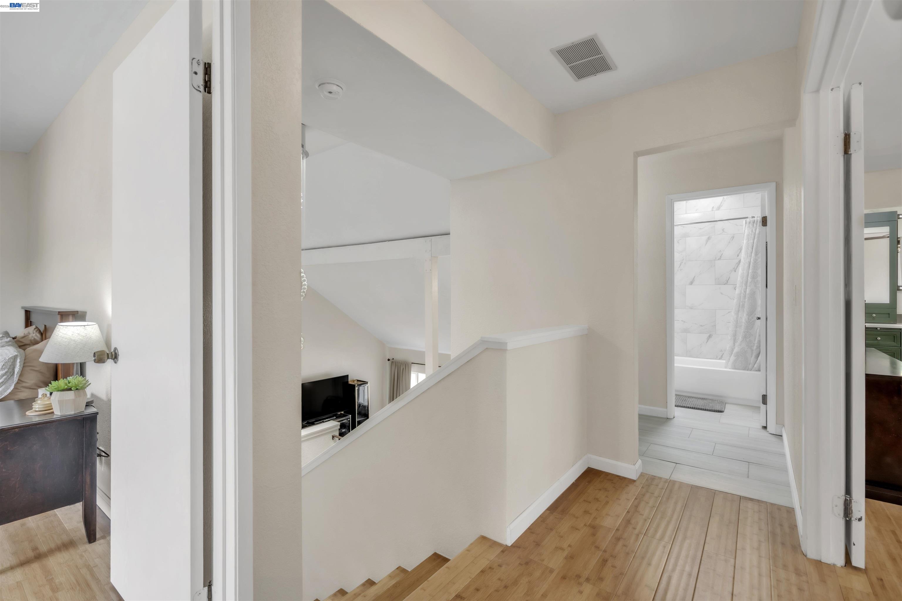 Detail Gallery Image 31 of 44 For 2380 Cabrillo Dr, Hayward,  CA 94545 - 4 Beds | 2/1 Baths