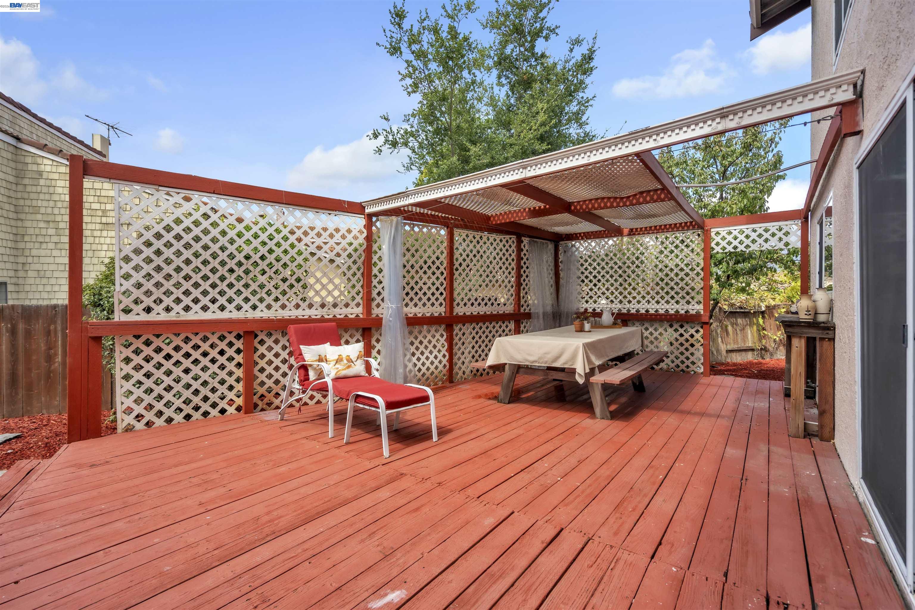 Detail Gallery Image 37 of 44 For 2380 Cabrillo Dr, Hayward,  CA 94545 - 4 Beds | 2/1 Baths