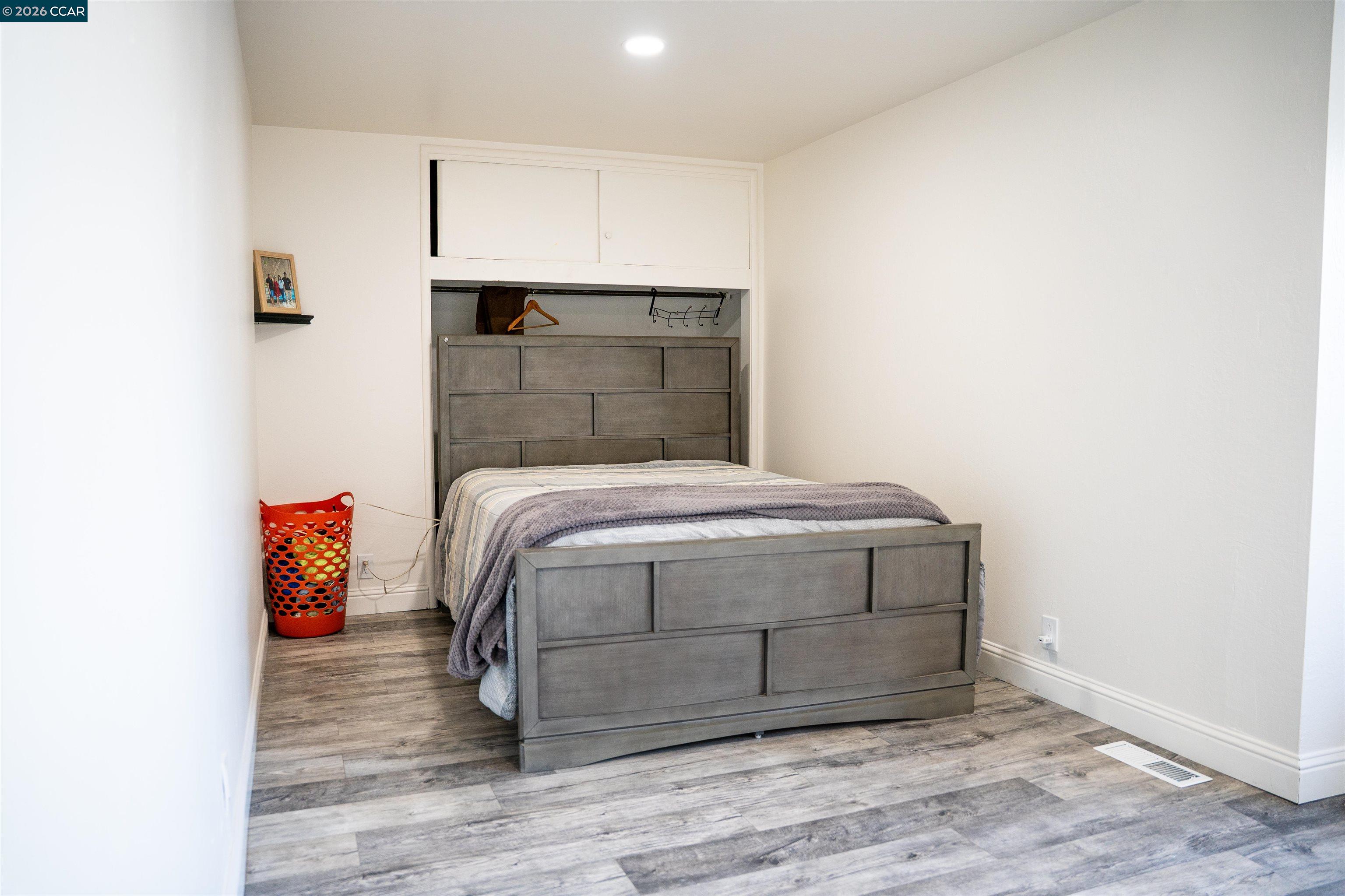 Detail Gallery Image 9 of 40 For 348 Valle Vista Ave, Vallejo,  CA 94590 - 3 Beds | 2 Baths