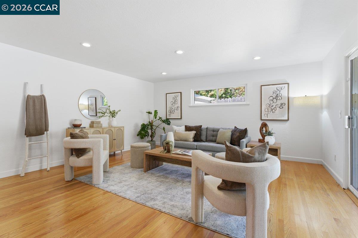 Detail Gallery Image 13 of 46 For 923 Camino Ricardo, Moraga,  CA 94556 - 4 Beds | 2 Baths