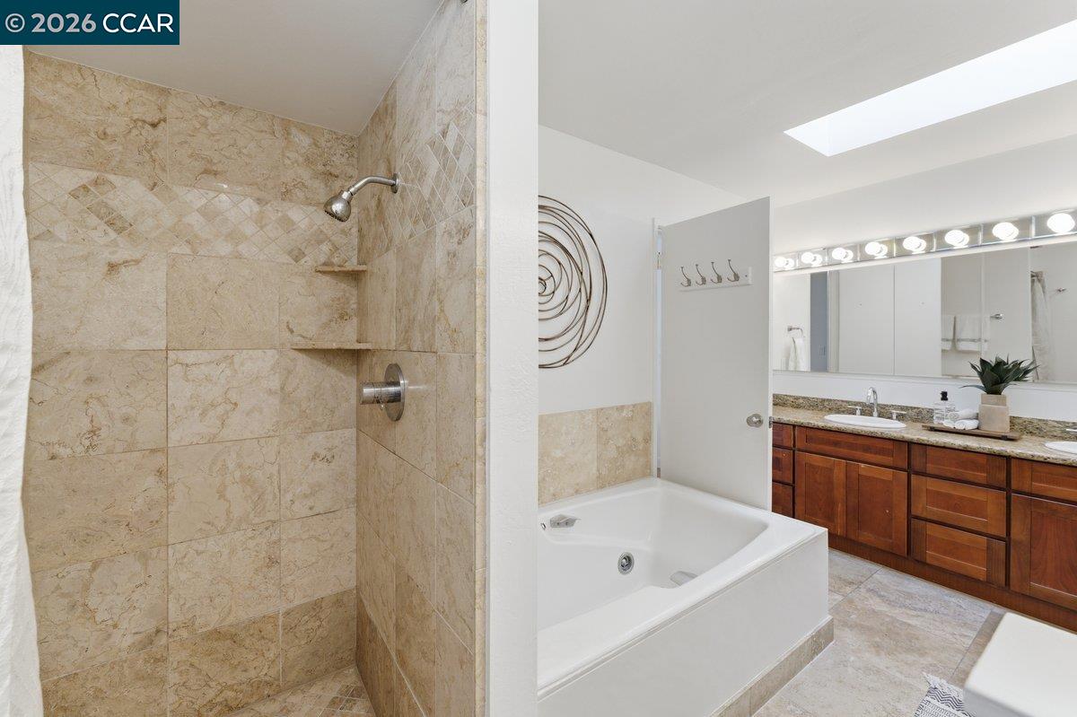 Detail Gallery Image 25 of 46 For 923 Camino Ricardo, Moraga,  CA 94556 - 4 Beds | 2 Baths