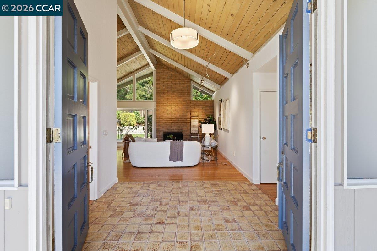 Detail Gallery Image 5 of 46 For 923 Camino Ricardo, Moraga,  CA 94556 - 4 Beds | 2 Baths