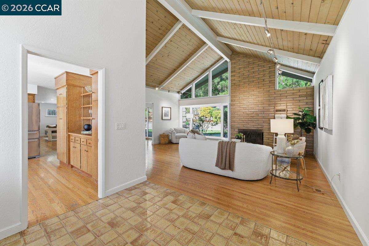 Detail Gallery Image 6 of 46 For 923 Camino Ricardo, Moraga,  CA 94556 - 4 Beds | 2 Baths