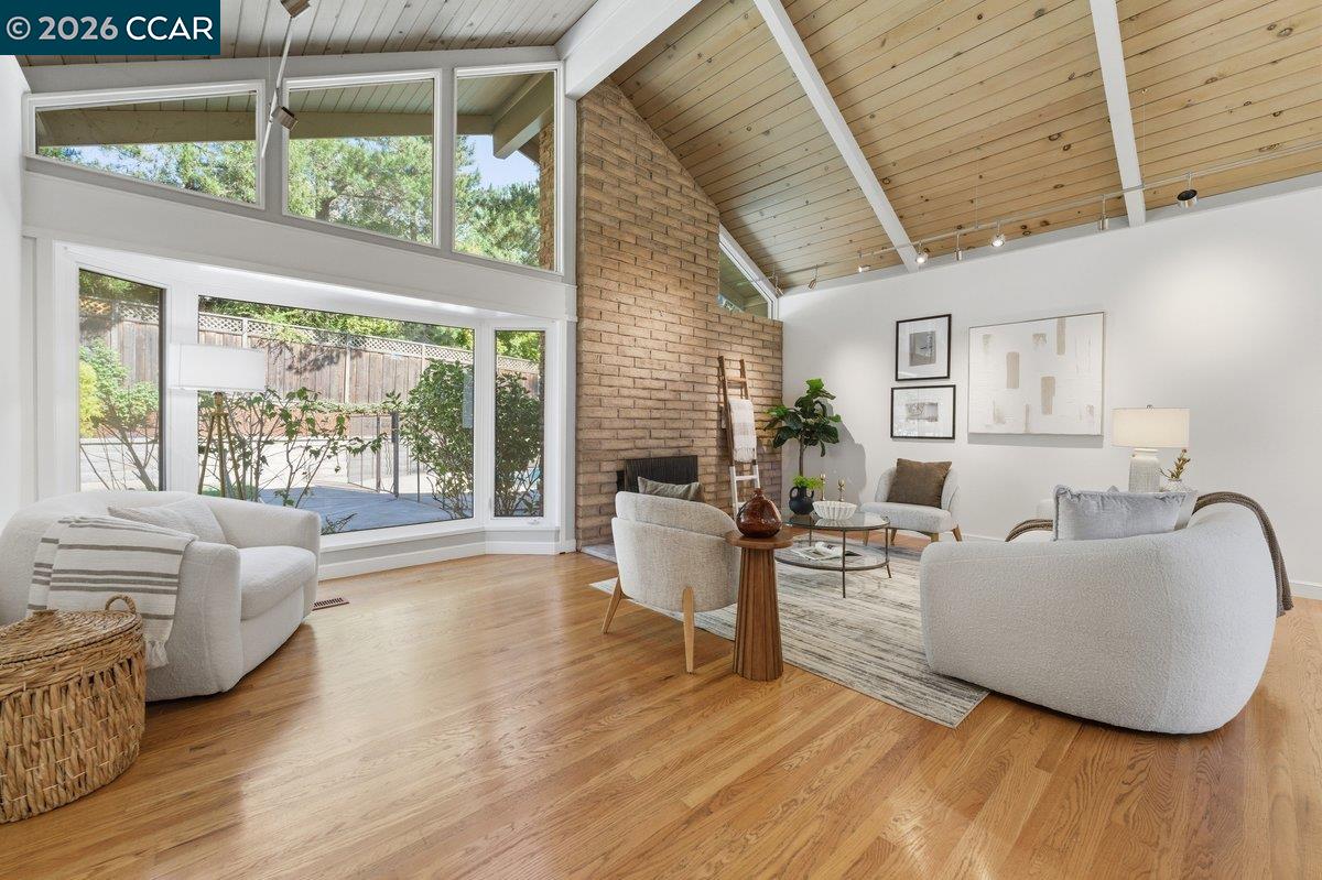 Detail Gallery Image 7 of 46 For 923 Camino Ricardo, Moraga,  CA 94556 - 4 Beds | 2 Baths