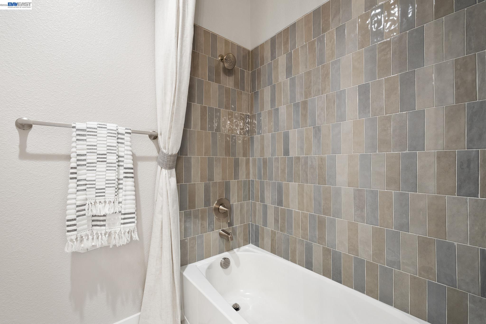 Detail Gallery Image 43 of 51 For 1508 Millennium Way, Fairfield,  CA 94533 - 4 Beds | 3 Baths