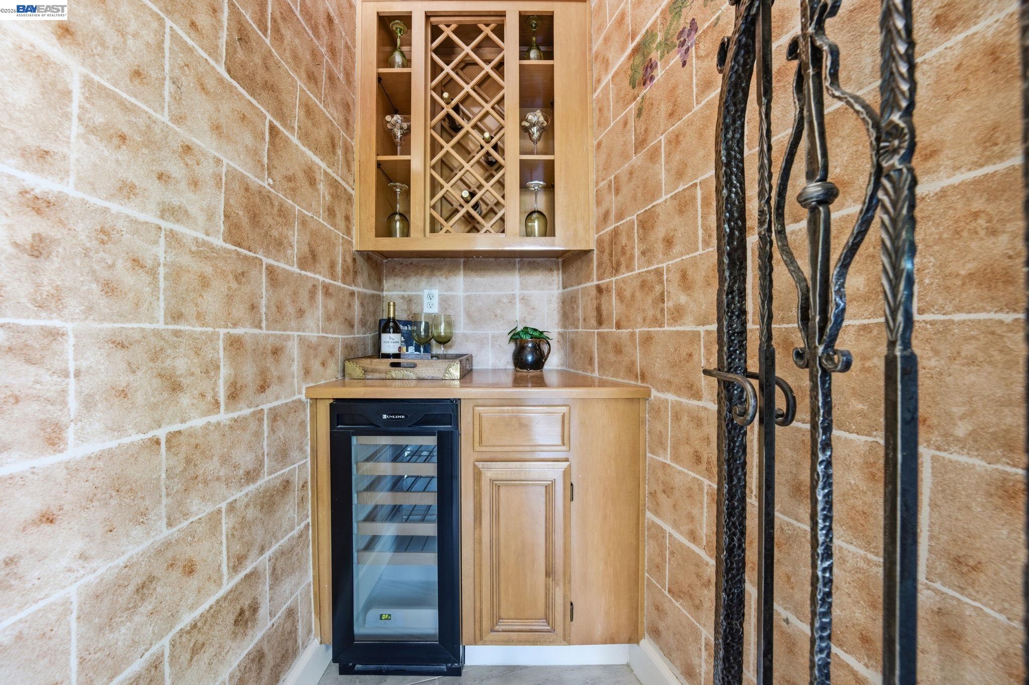 Detail Gallery Image 13 of 60 For 6031 Hedgecrest Cir, San Ramon,  CA 94582 - 4 Beds | 3 Baths