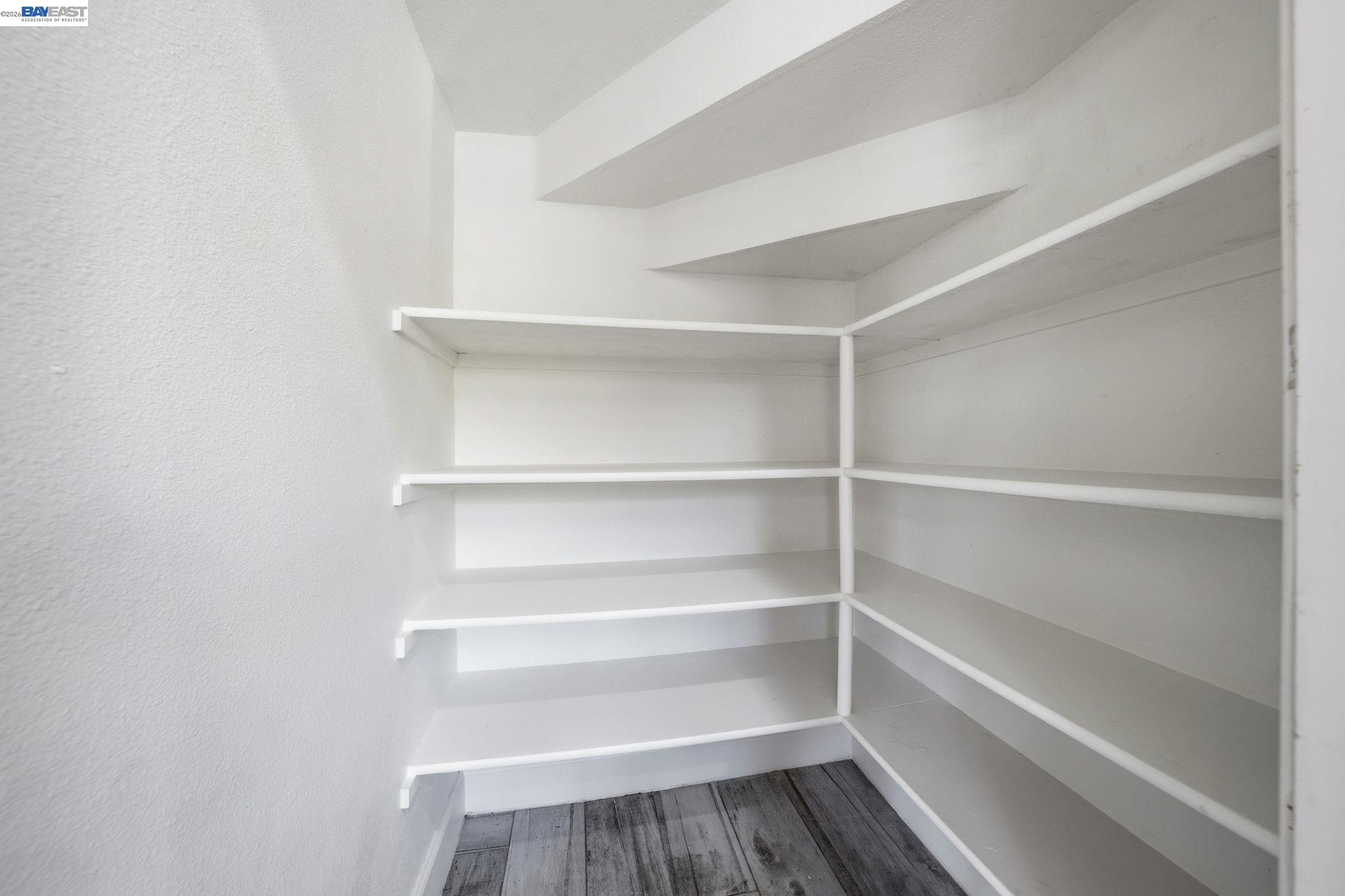 Detail Gallery Image 23 of 60 For 6031 Hedgecrest Cir, San Ramon,  CA 94582 - 4 Beds | 3 Baths