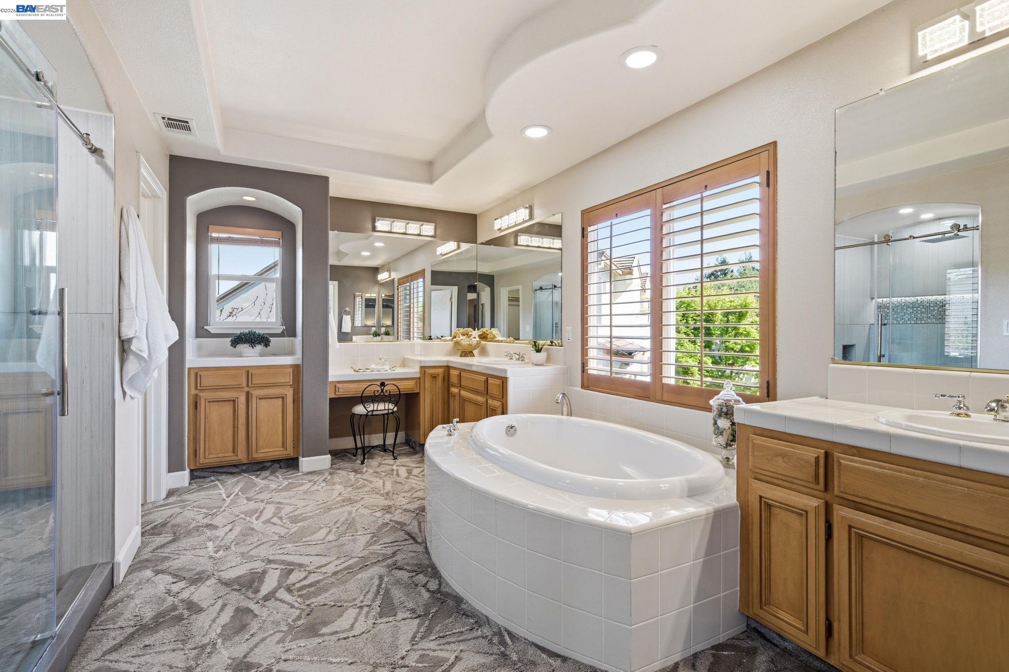 Detail Gallery Image 36 of 60 For 6031 Hedgecrest Cir, San Ramon,  CA 94582 - 4 Beds | 3 Baths