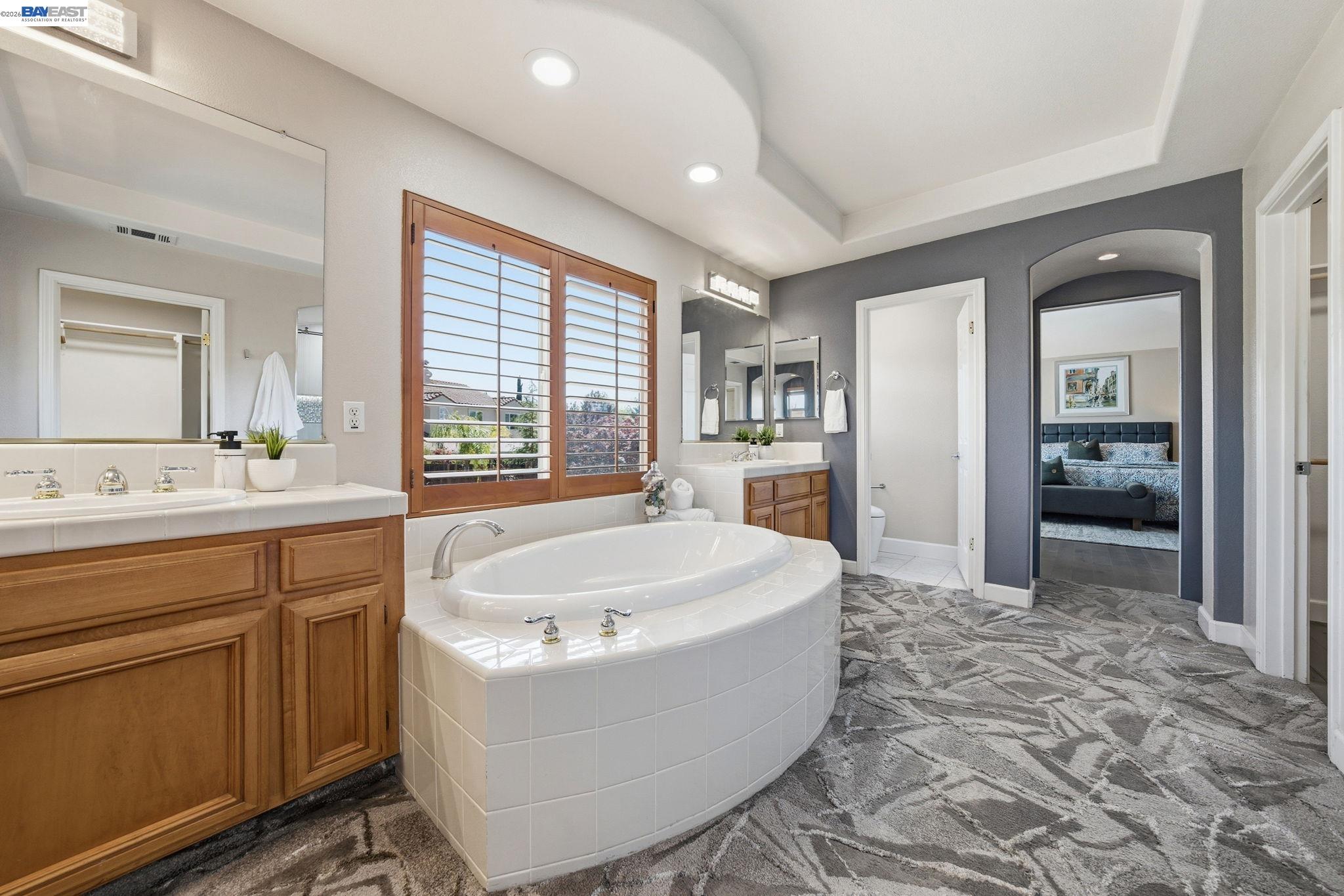 Detail Gallery Image 37 of 60 For 6031 Hedgecrest Cir, San Ramon,  CA 94582 - 4 Beds | 3 Baths