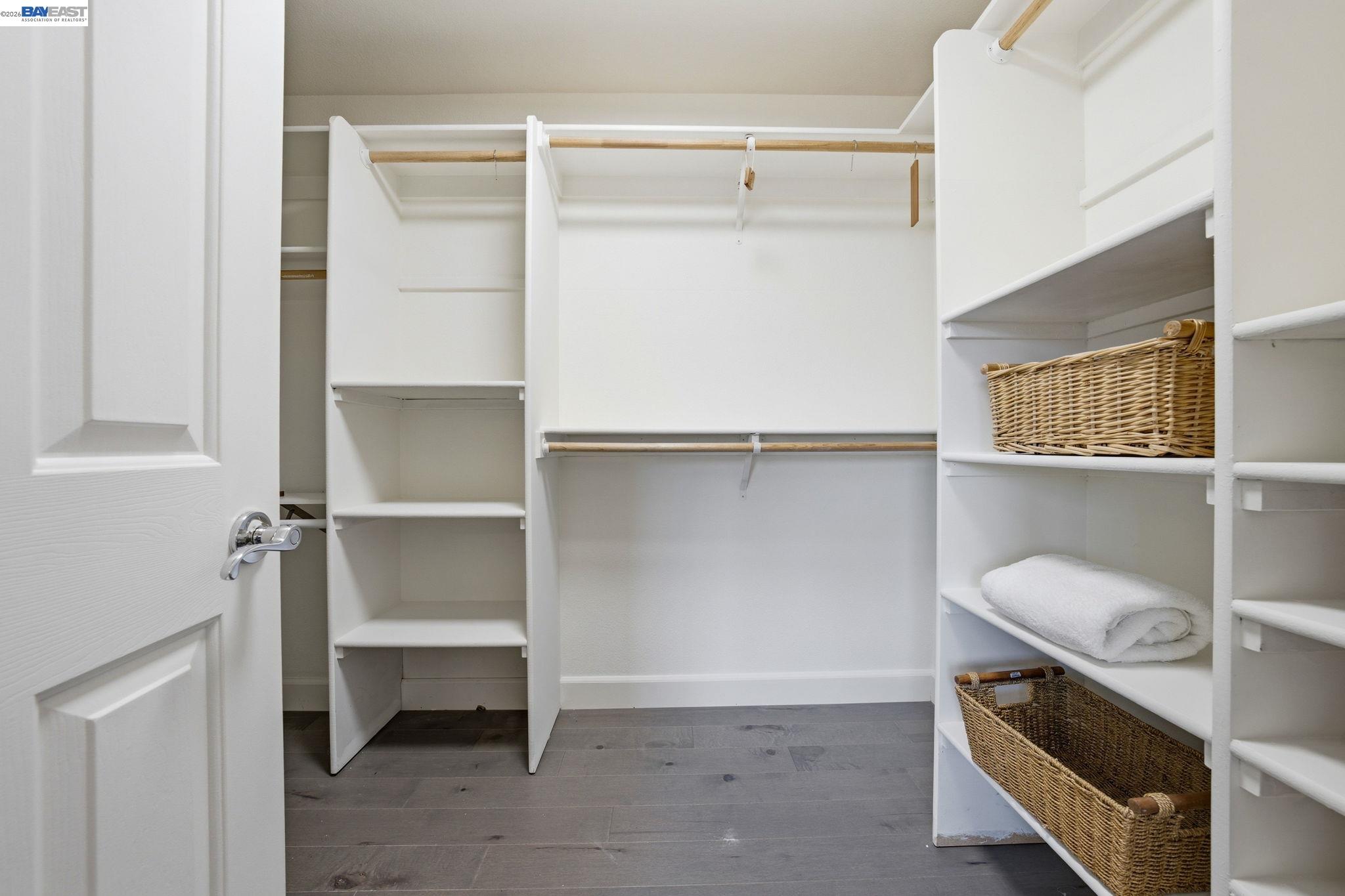 Detail Gallery Image 39 of 60 For 6031 Hedgecrest Cir, San Ramon,  CA 94582 - 4 Beds | 3 Baths