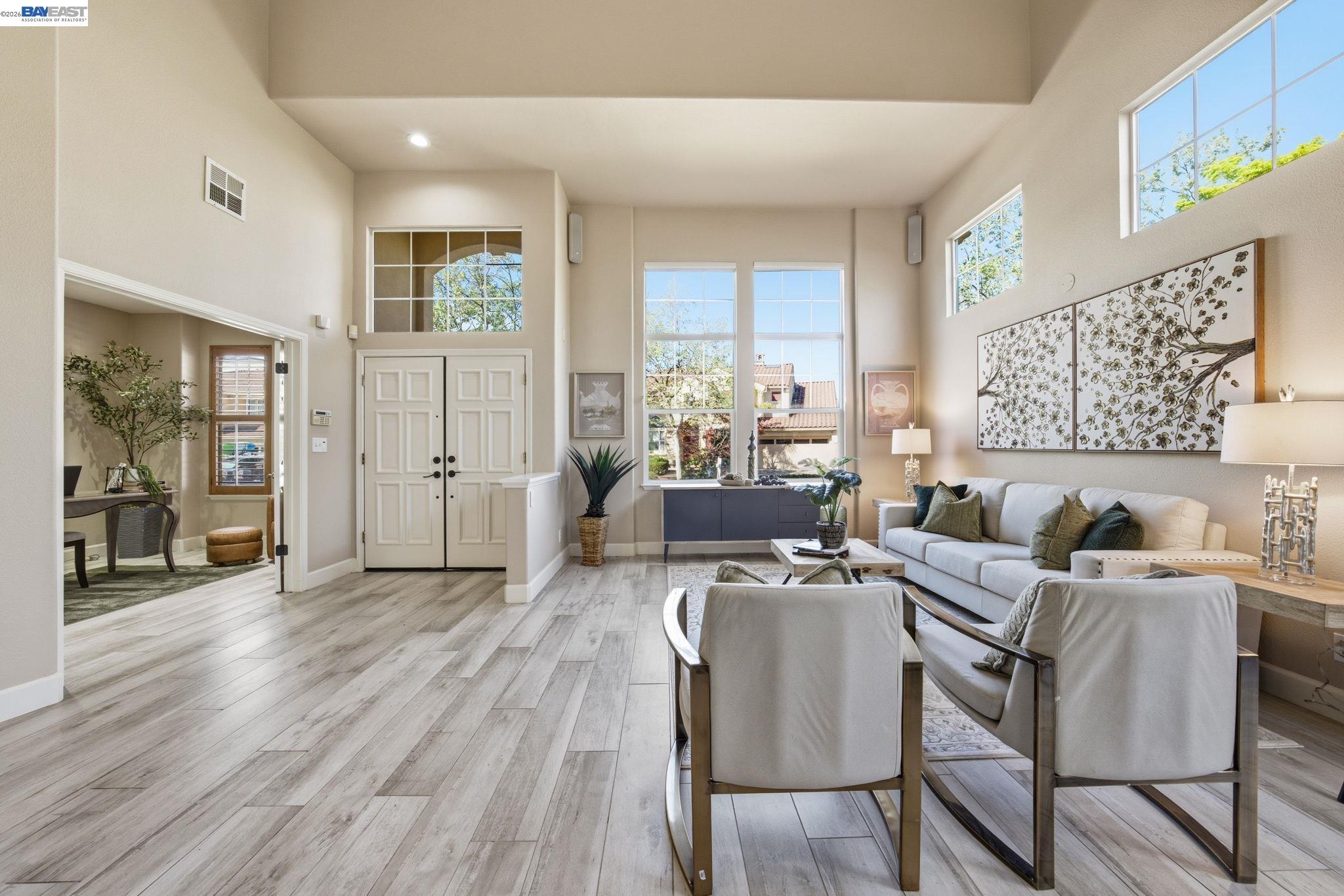 Detail Gallery Image 5 of 60 For 6031 Hedgecrest Cir, San Ramon,  CA 94582 - 4 Beds | 3 Baths