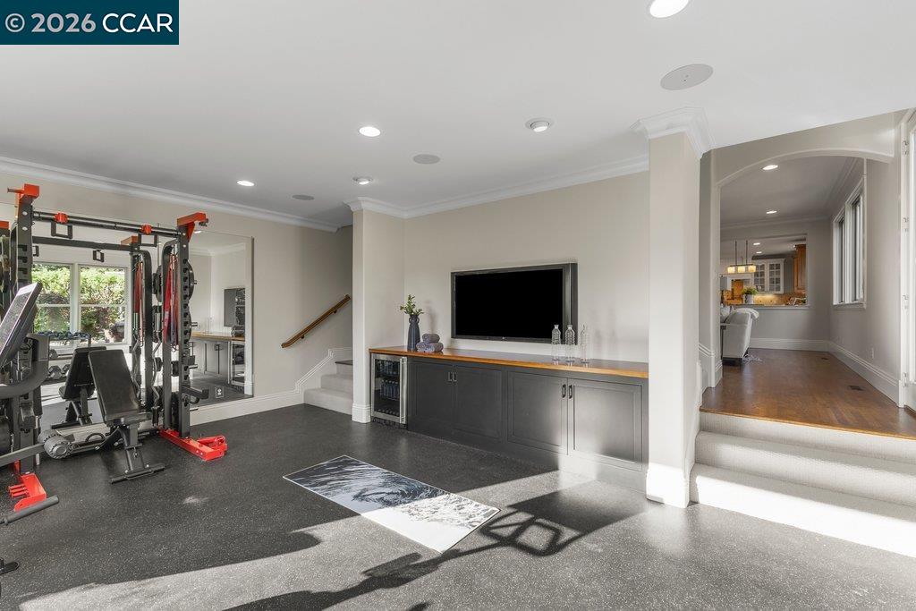 Detail Gallery Image 17 of 60 For 60 Terra Teresa, Lafayette,  CA 94549 - 5 Beds | 5/1 Baths