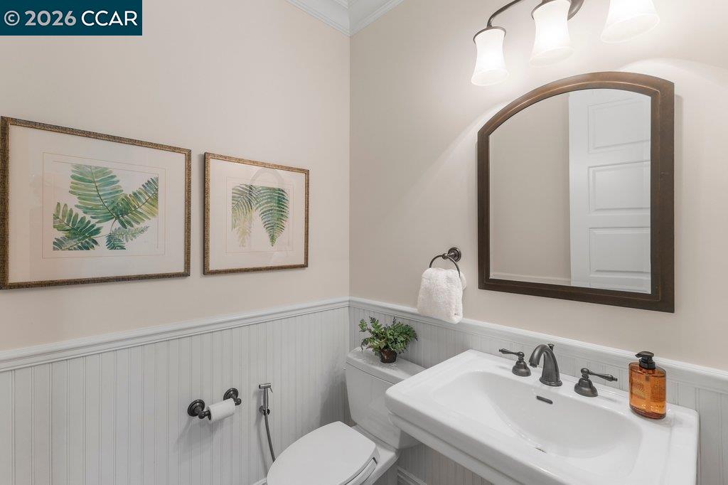 Detail Gallery Image 19 of 60 For 60 Terra Teresa, Lafayette,  CA 94549 - 5 Beds | 5/1 Baths