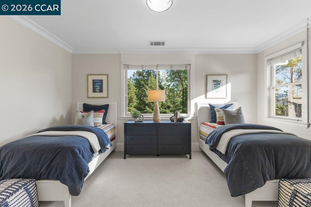 Detail Gallery Image 33 of 60 For 60 Terra Teresa, Lafayette,  CA 94549 - 5 Beds | 5/1 Baths