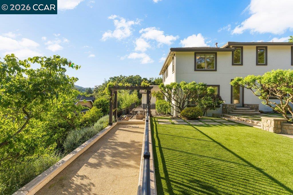 Detail Gallery Image 44 of 60 For 60 Terra Teresa, Lafayette,  CA 94549 - 5 Beds | 5/1 Baths