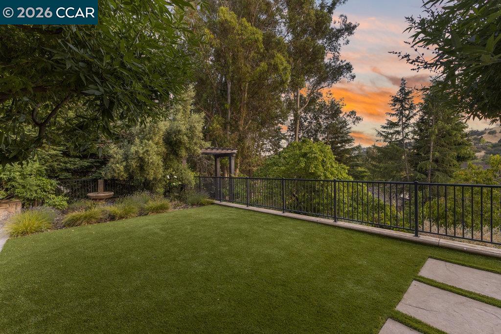 Detail Gallery Image 45 of 60 For 60 Terra Teresa, Lafayette,  CA 94549 - 5 Beds | 5/1 Baths