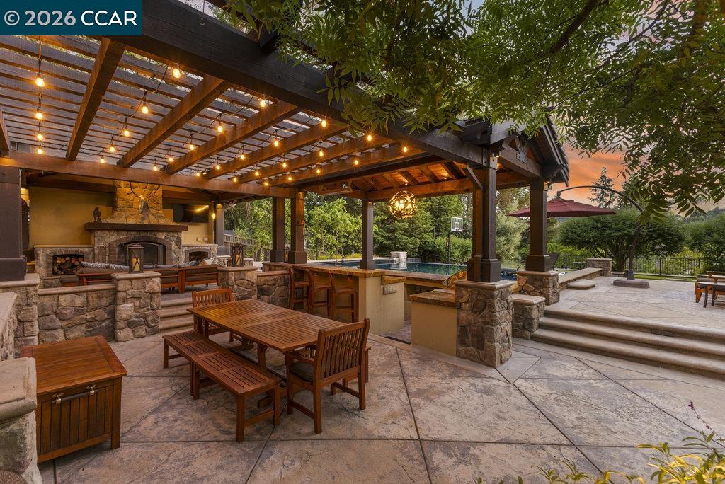 Detail Gallery Image 50 of 60 For 60 Terra Teresa, Lafayette,  CA 94549 - 5 Beds | 5/1 Baths