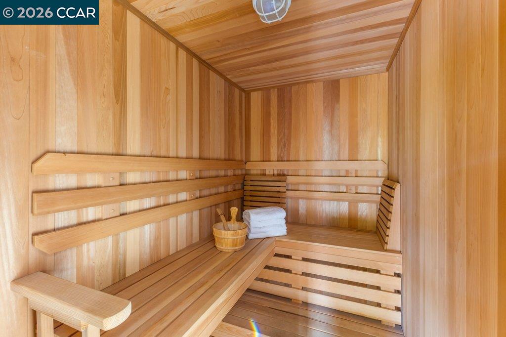 Detail Gallery Image 53 of 60 For 60 Terra Teresa, Lafayette,  CA 94549 - 5 Beds | 5/1 Baths