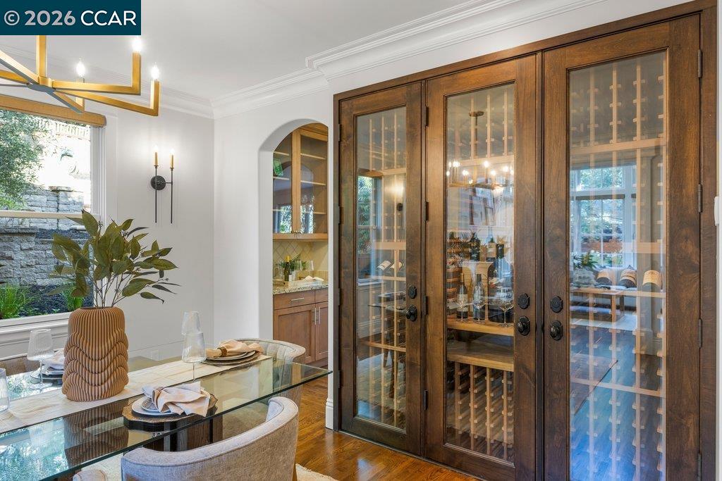 Detail Gallery Image 10 of 60 For 60 Terra Teresa, Lafayette,  CA 94549 - 5 Beds | 5/1 Baths