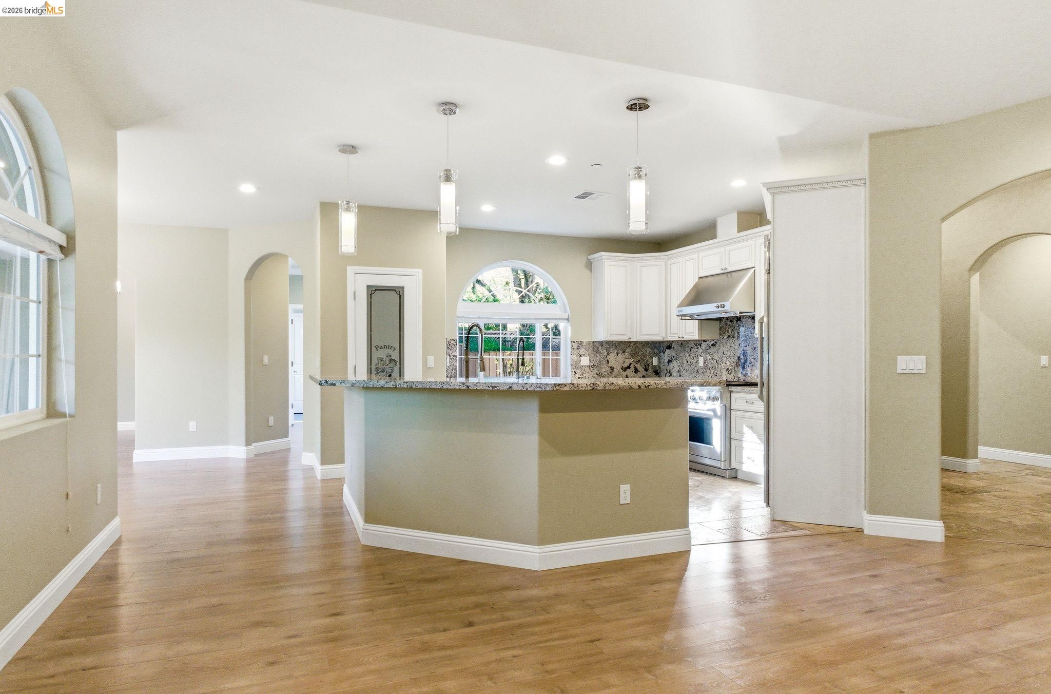 Detail Gallery Image 12 of 59 For 1747 1st Ave, Walnut Creek,  CA 94597 - 4 Beds | 3/1 Baths