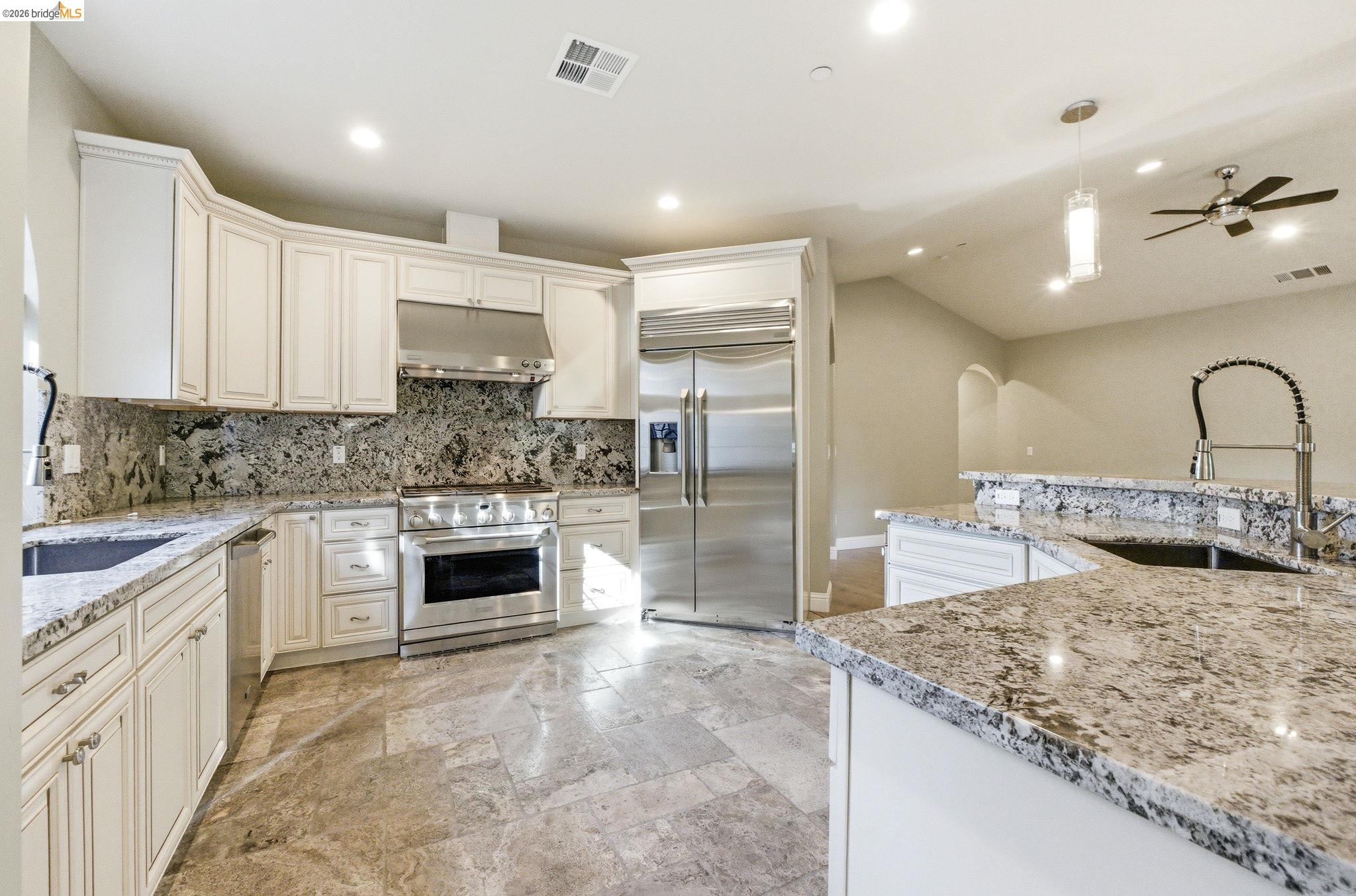 Detail Gallery Image 14 of 59 For 1747 1st Ave, Walnut Creek,  CA 94597 - 4 Beds | 3/1 Baths