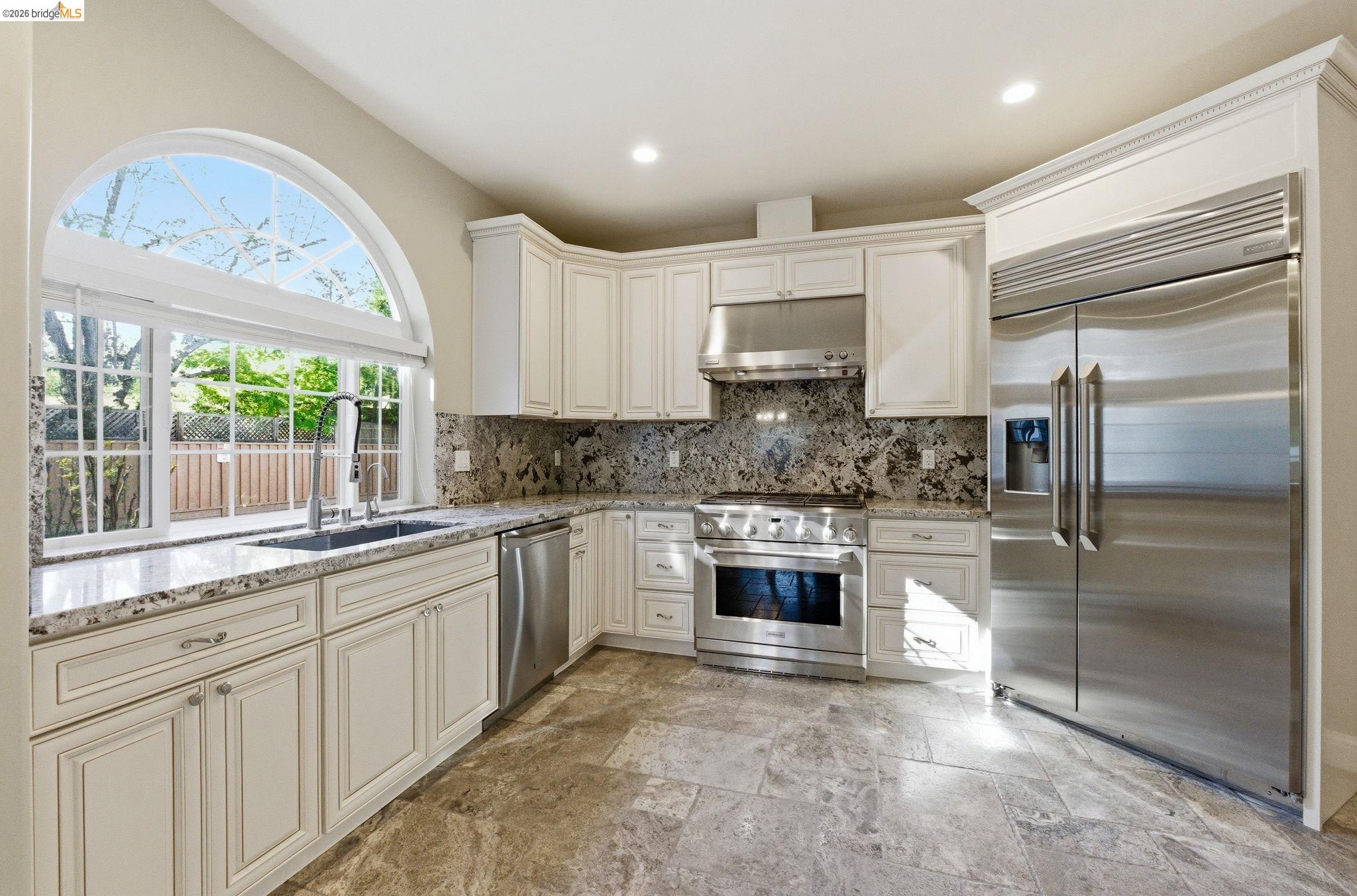 Detail Gallery Image 15 of 59 For 1747 1st Ave, Walnut Creek,  CA 94597 - 4 Beds | 3/1 Baths